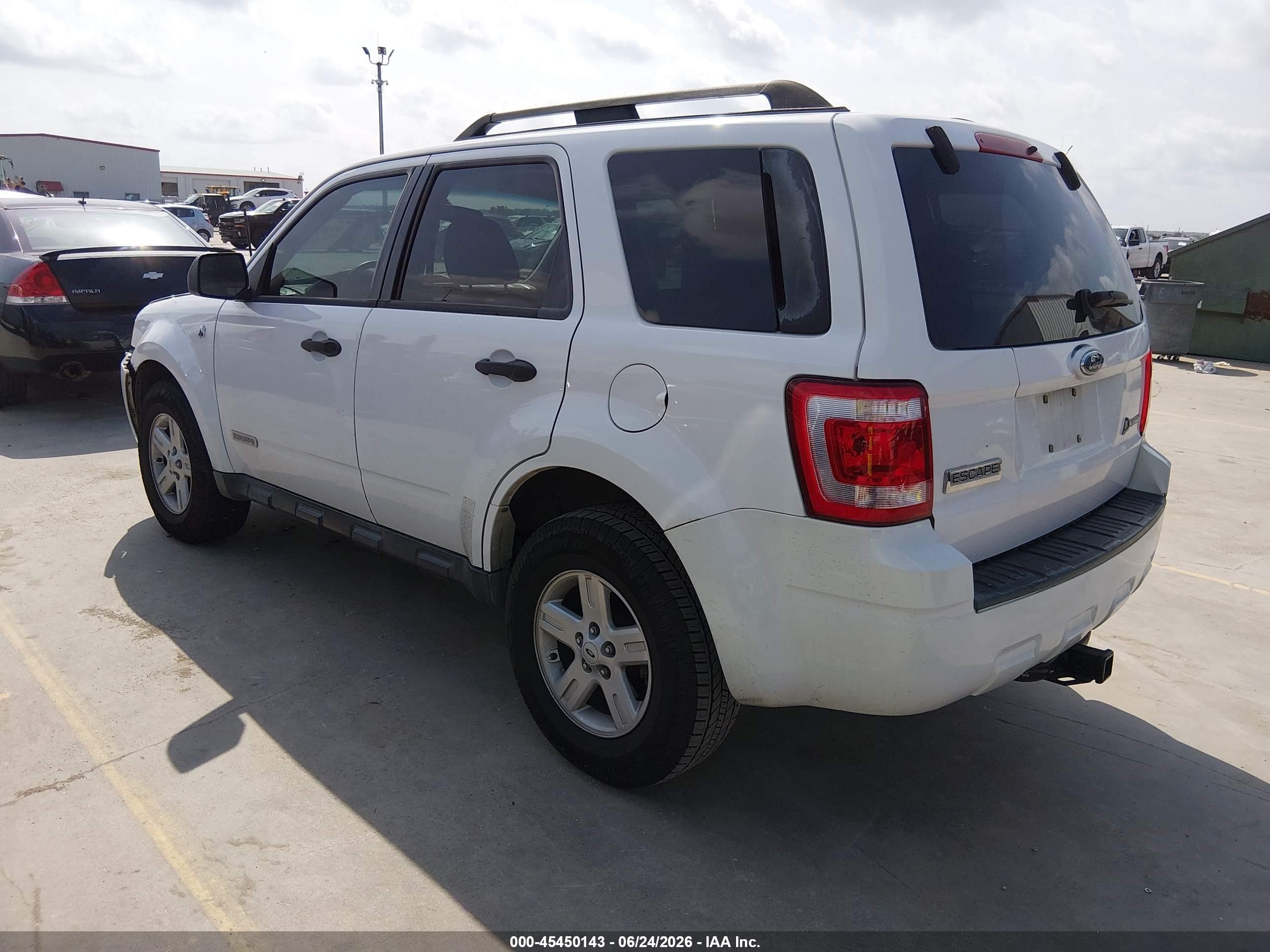 2008 Ford Escape Hybrid   White vin: 1FMCU49H28KE59446