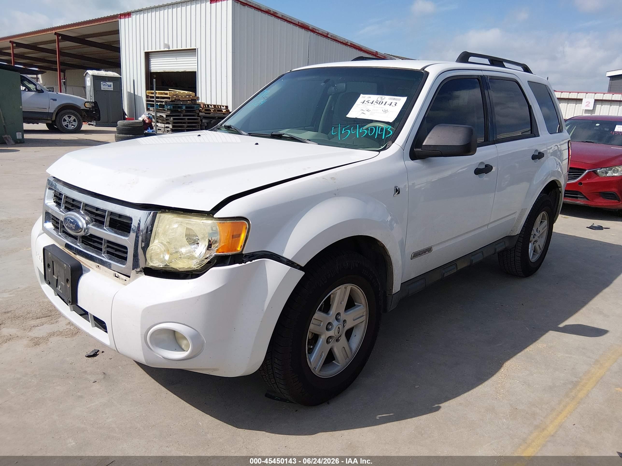 2008 Ford Escape Hybrid   White vin: 1FMCU49H28KE59446