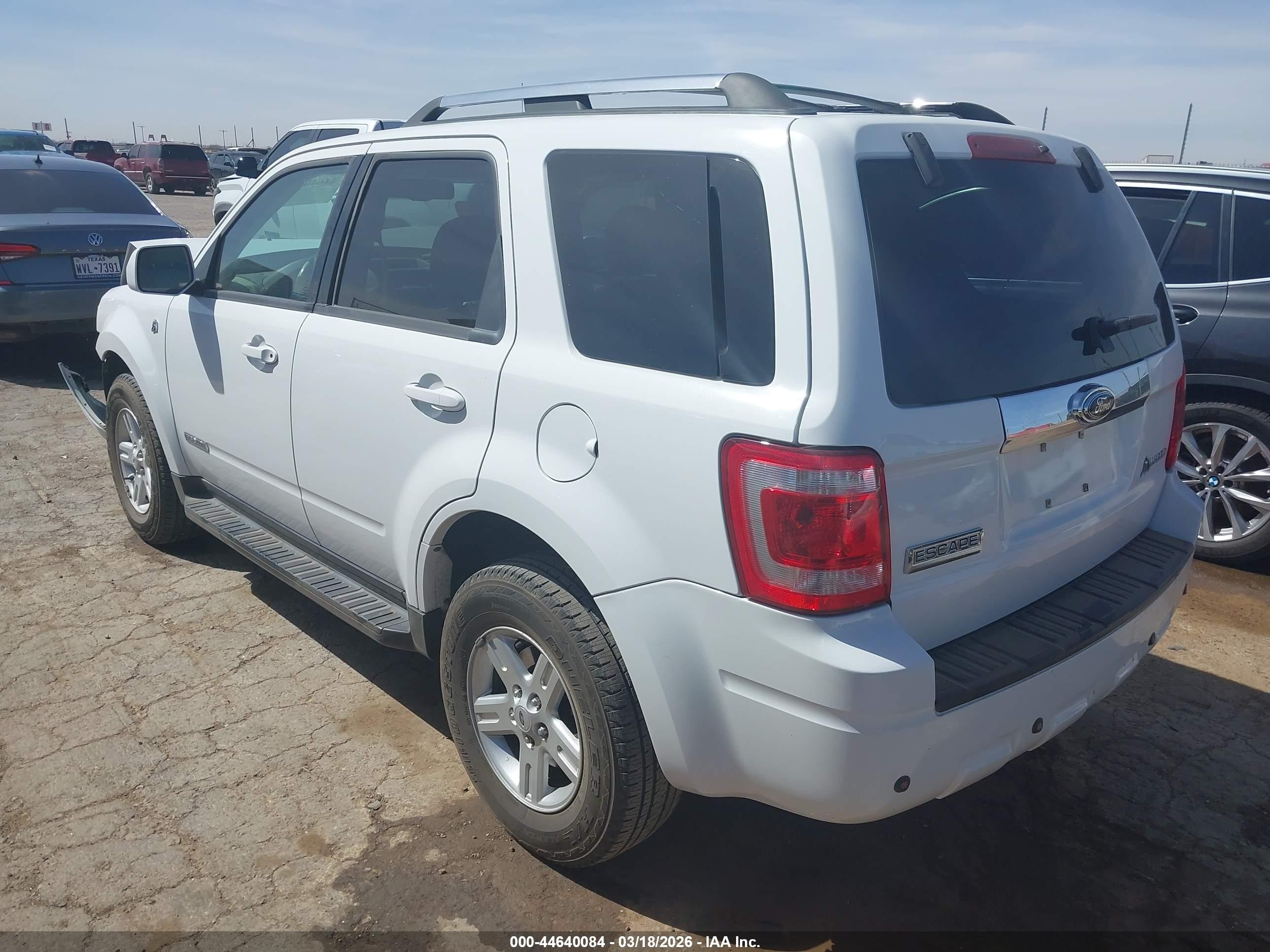2008 Ford Escape Hybrid   White vin: 1FMCU49H58KB16517