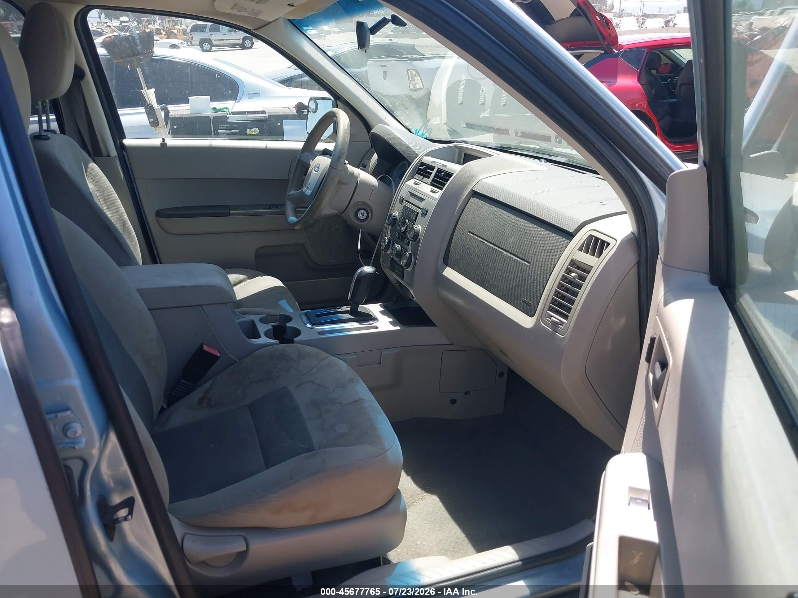 2008 Ford Escape Hybrid   Синий vin: 1FMCU49HX8KB09109