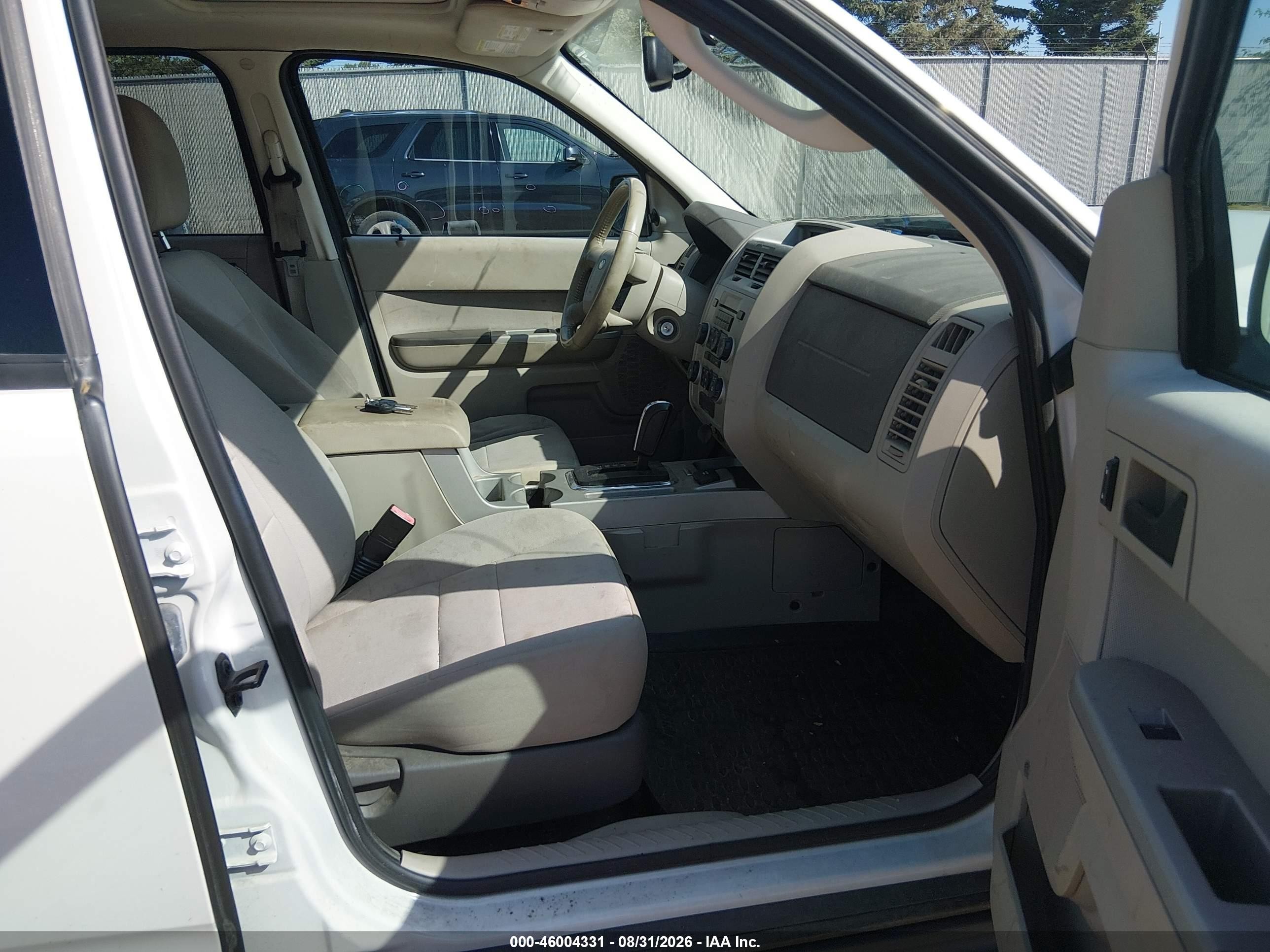 2011 Ford Escape Hybrid   Белый vin: 1FMCU4K31BKB64182