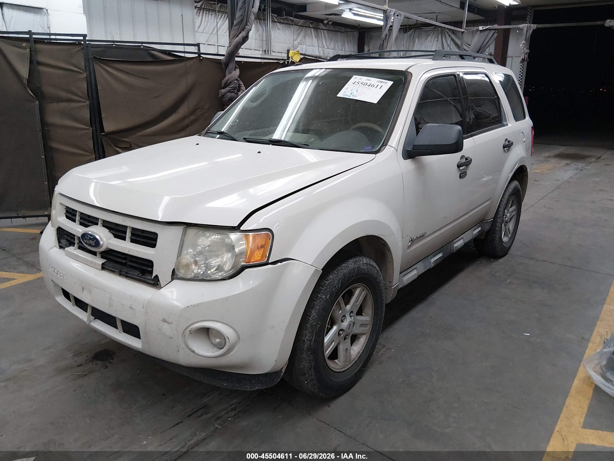 2010 Ford Escape Hybrid   White vin: 1FMCU4K33AKC15034