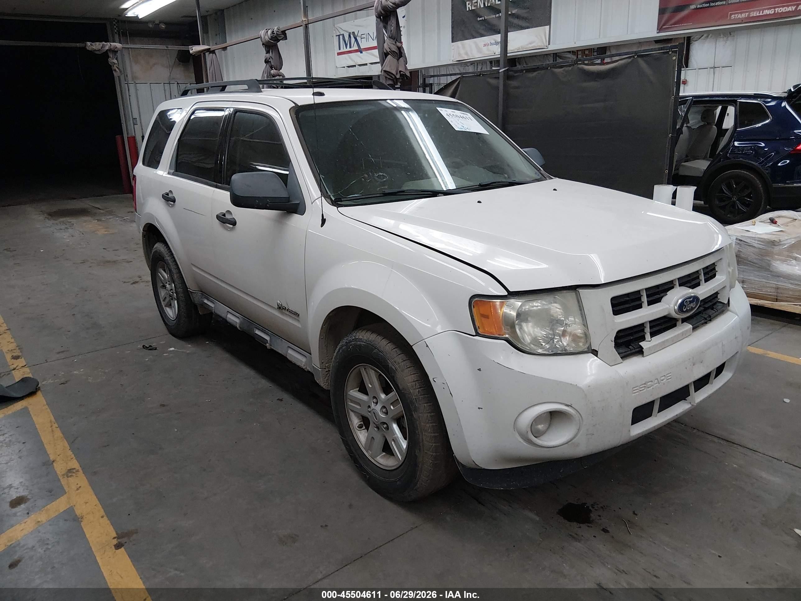 2010 Ford Escape Hybrid   White vin: 1FMCU4K33AKC15034