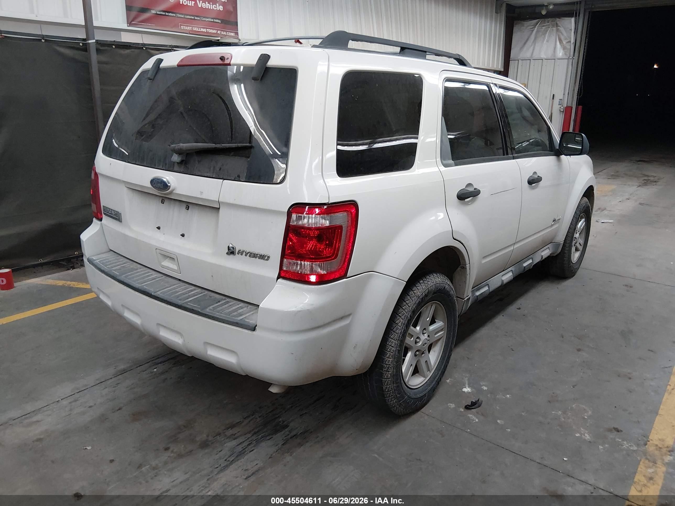 2010 Ford Escape Hybrid   White vin: 1FMCU4K33AKC15034