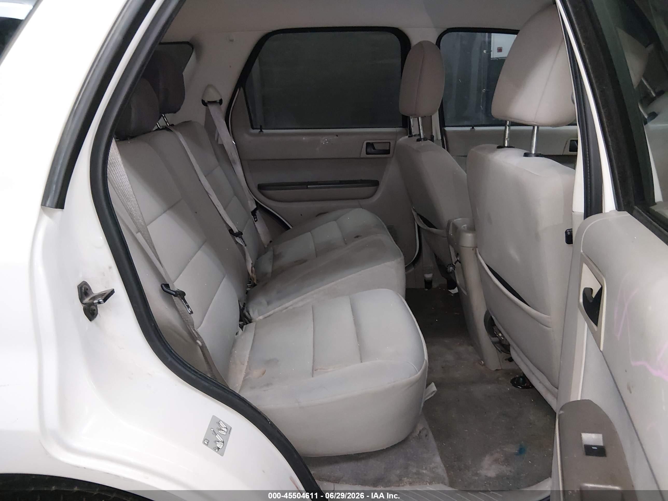 2010 Ford Escape Hybrid   White vin: 1FMCU4K33AKC15034
