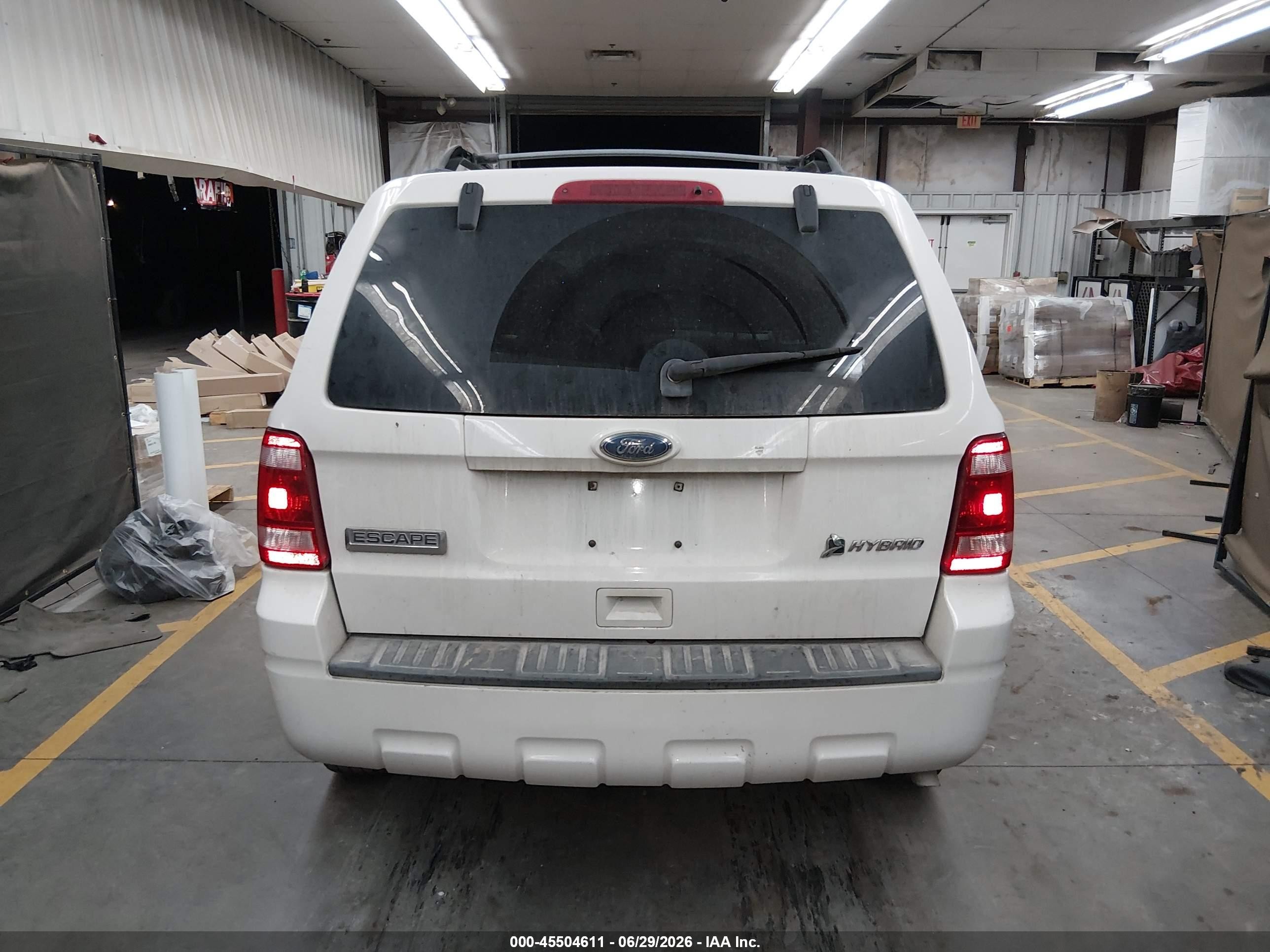 2010 Ford Escape Hybrid   White vin: 1FMCU4K33AKC15034