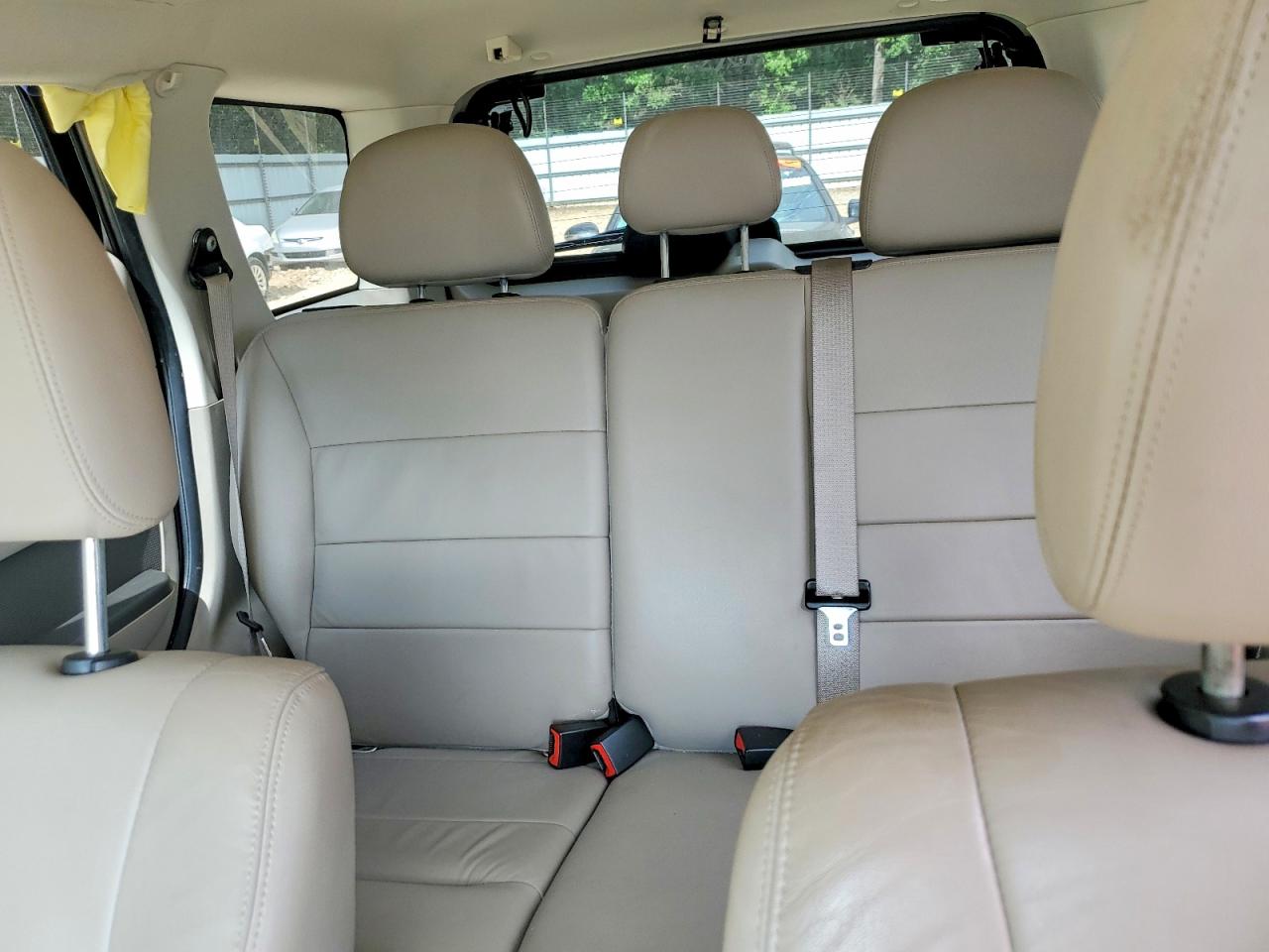 2010 Ford Escape Hybrid White vin: 1FMCU4K35AKB30857