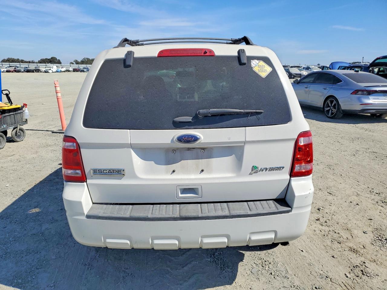 2011 Ford Escape Hybrid White vin: 1FMCU4K35BKC52216