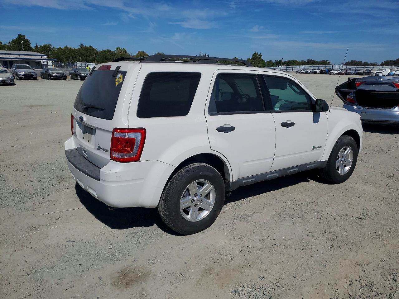 2011 Ford Escape Hybrid White vin: 1FMCU4K35BKC52216