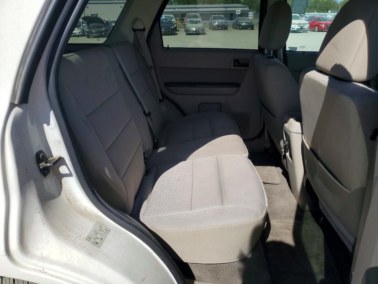 2011 Ford Escape Hybrid White vin: 1FMCU4K35BKC52216