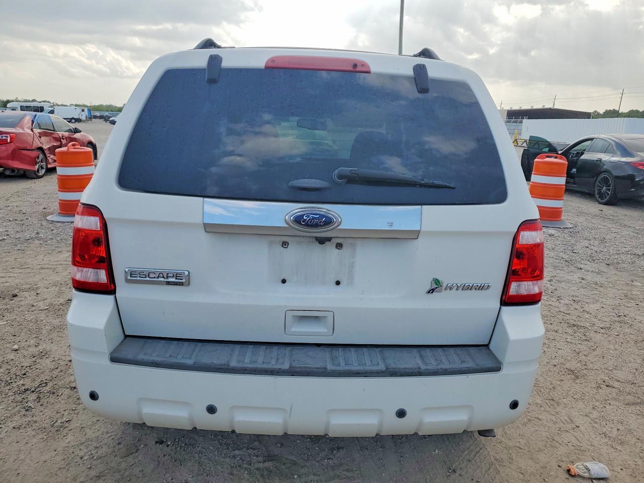 2011 Ford Escape Hybrid White vin: 1FMCU4K36BKA98082