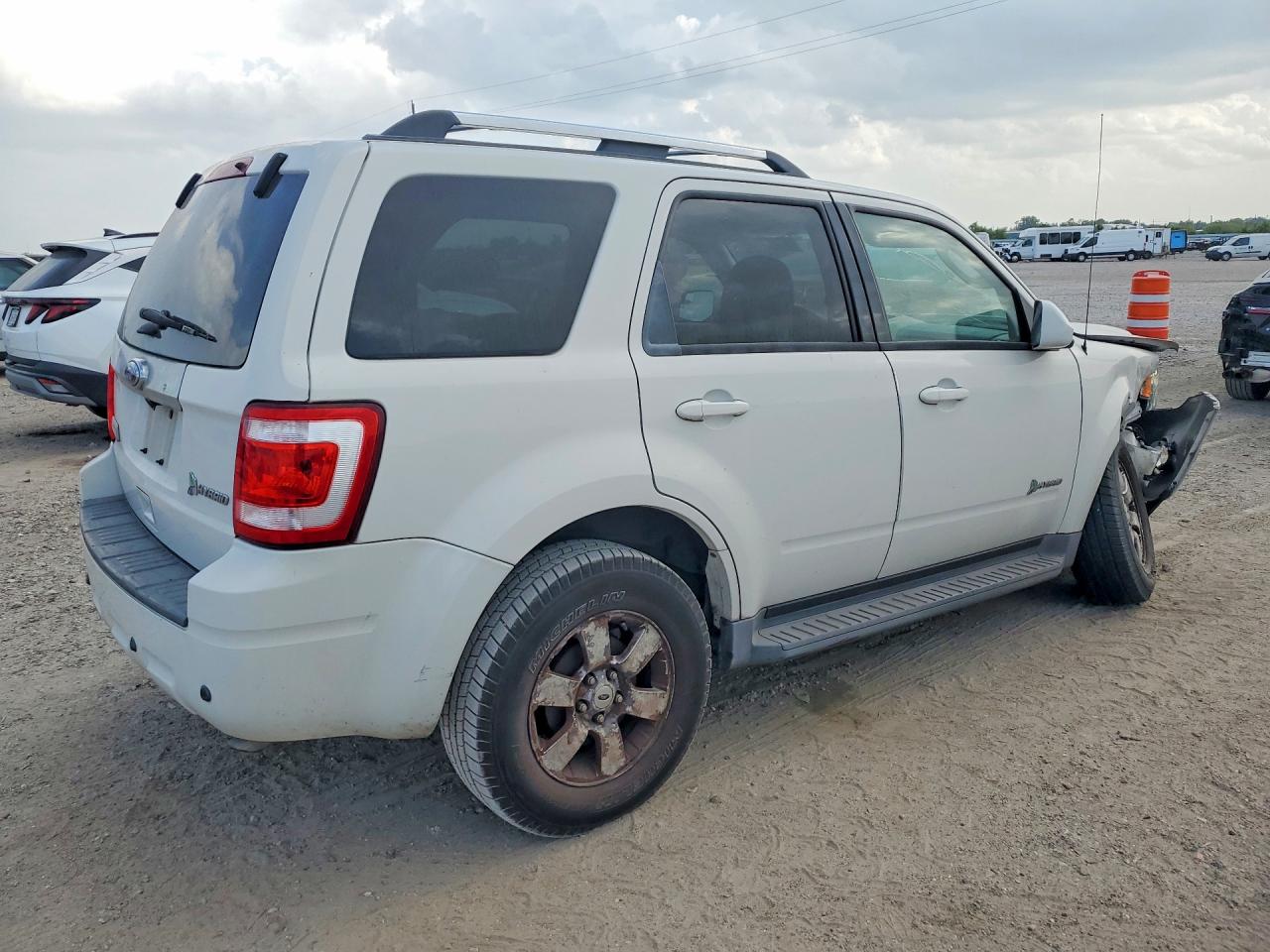 2011 Ford Escape Hybrid White vin: 1FMCU4K36BKA98082