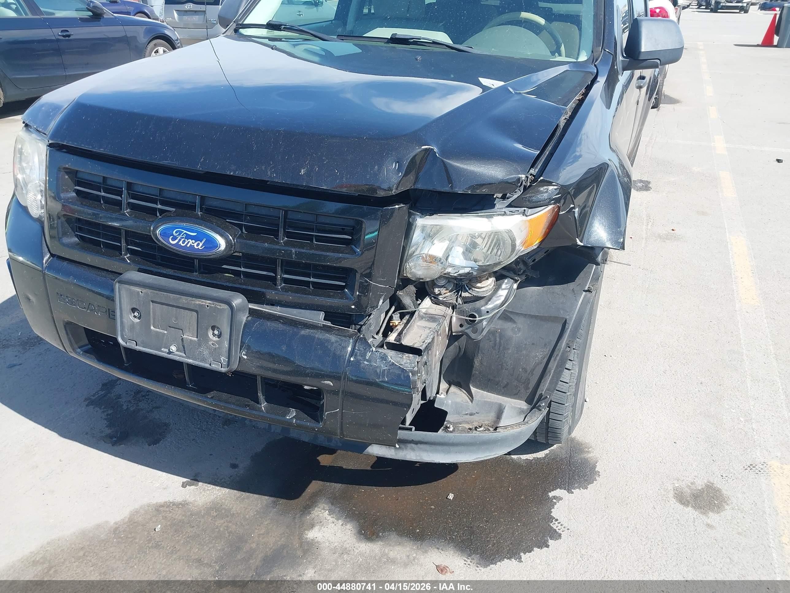 2011 Ford Escape Hybrid   Black vin: 1FMCU4K38BKC06136
