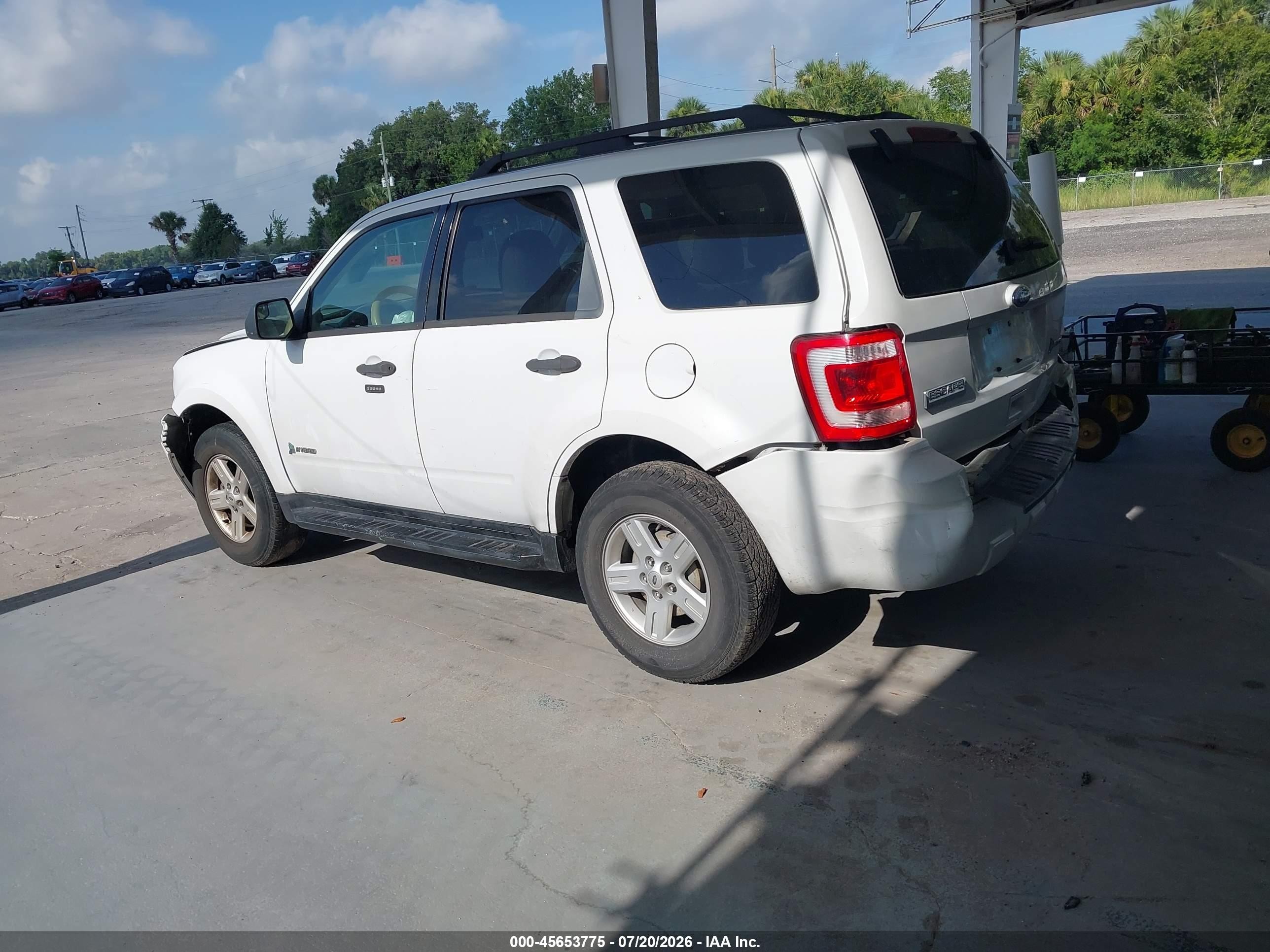 2011 Ford Escape Hybrid   Белый vin: 1FMCU4K39BKA39124