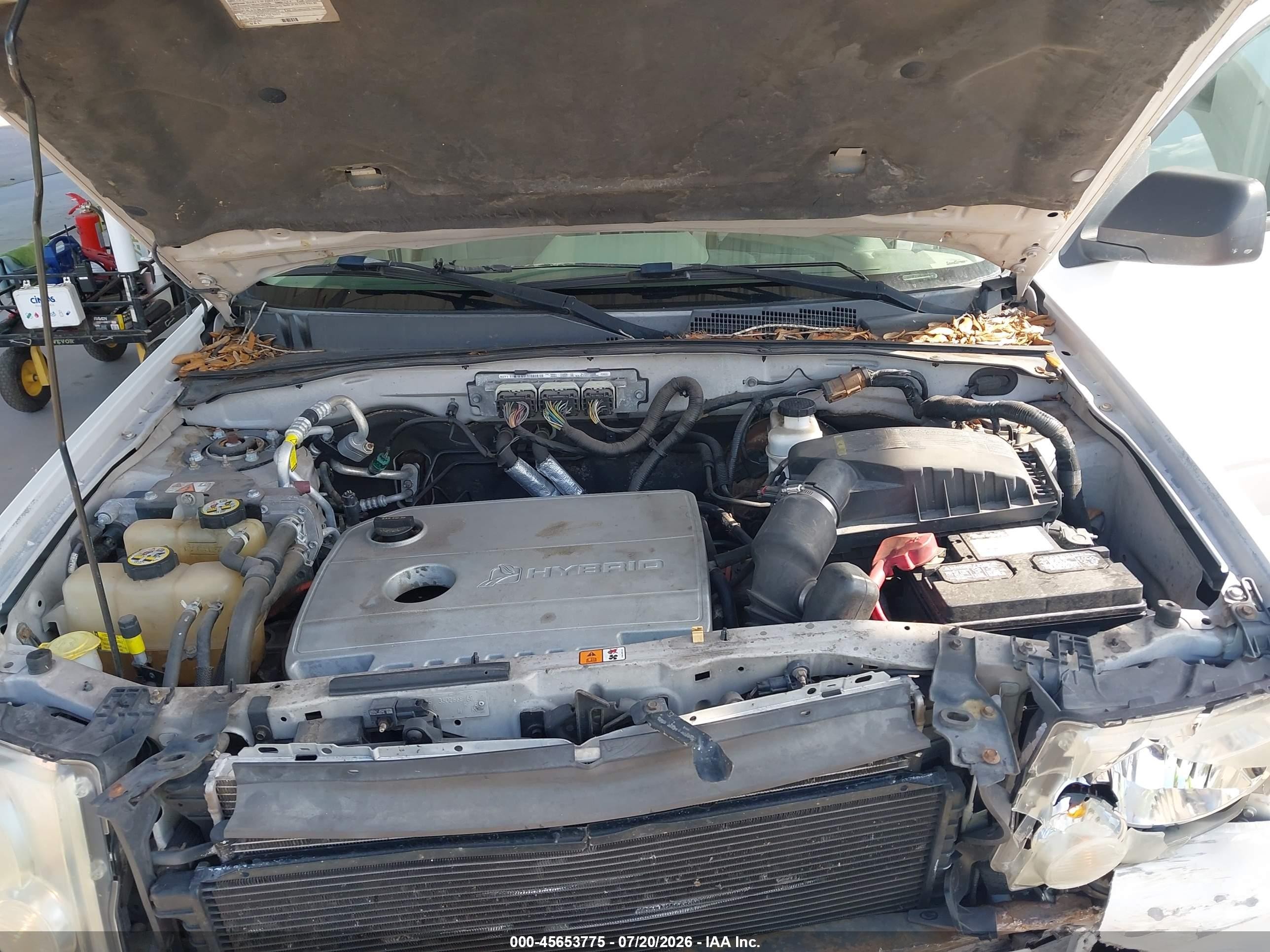 2011 Ford Escape Hybrid   Белый vin: 1FMCU4K39BKA39124