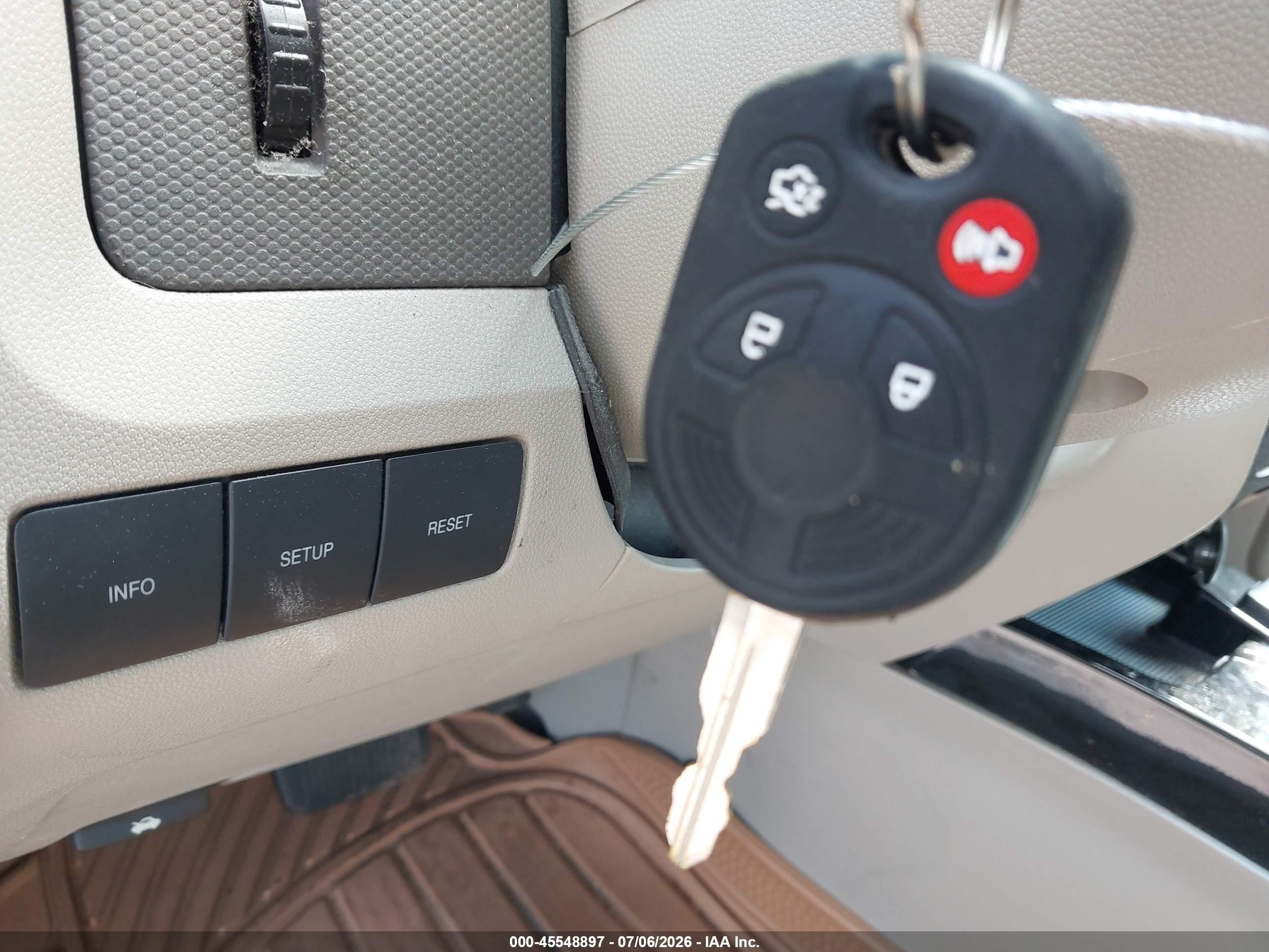 2011 Ford Escape Hybrid Limited Silver vin: 1FMCU4K3XBKC48744