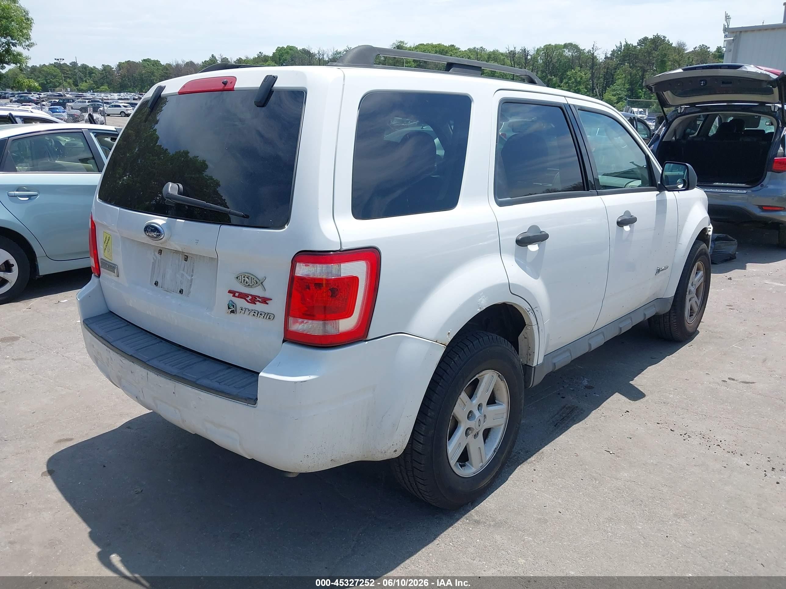 2009 Ford Escape Hybrid Limited White vin: 1FMCU59309KC38181