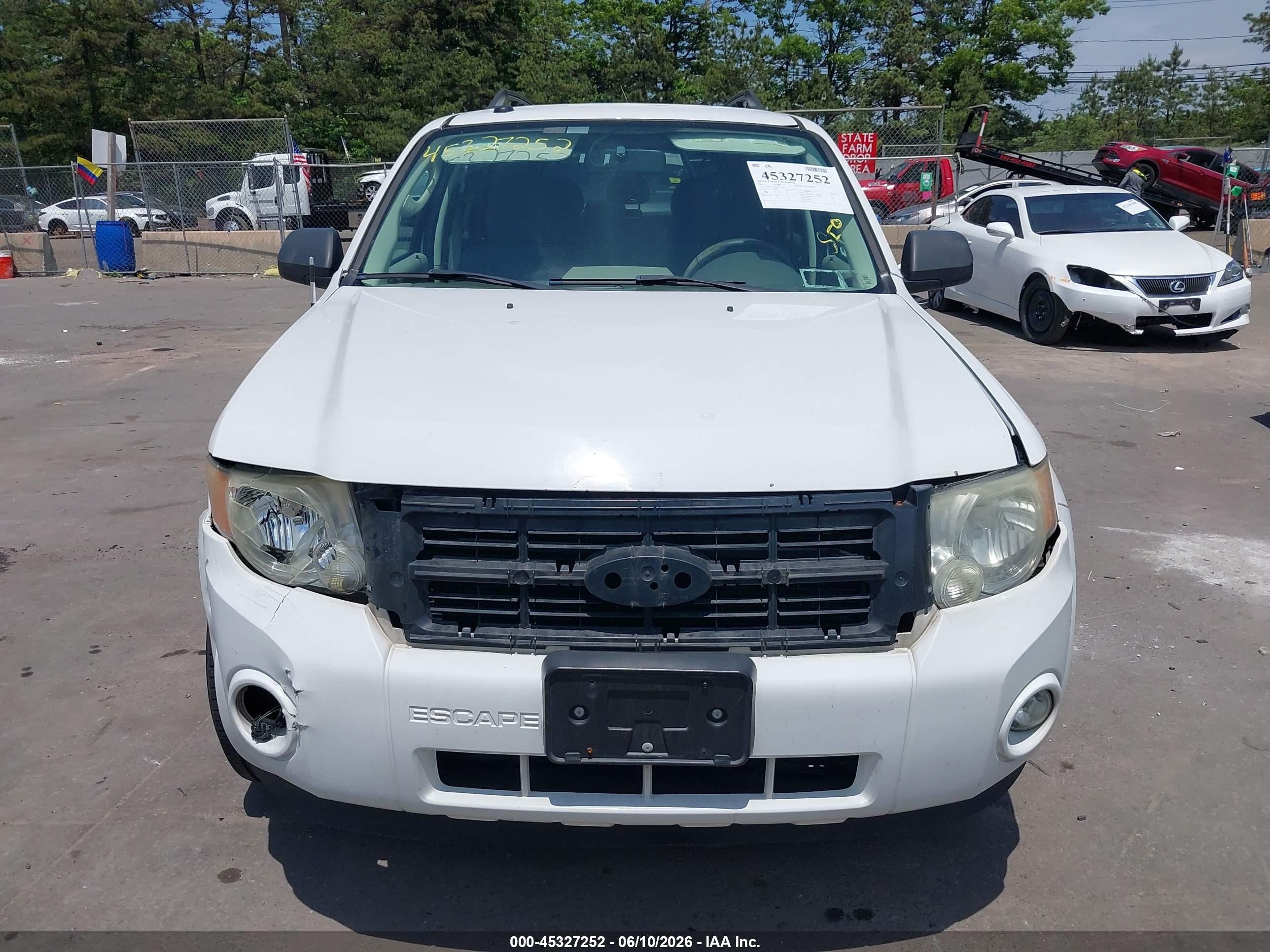 2009 Ford Escape Hybrid Limited White vin: 1FMCU59309KC38181