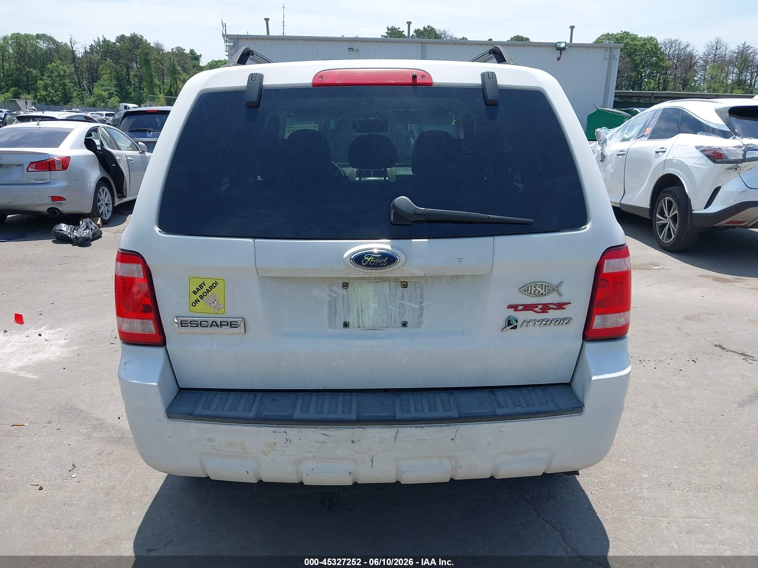 2009 Ford Escape Hybrid Limited White vin: 1FMCU59309KC38181
