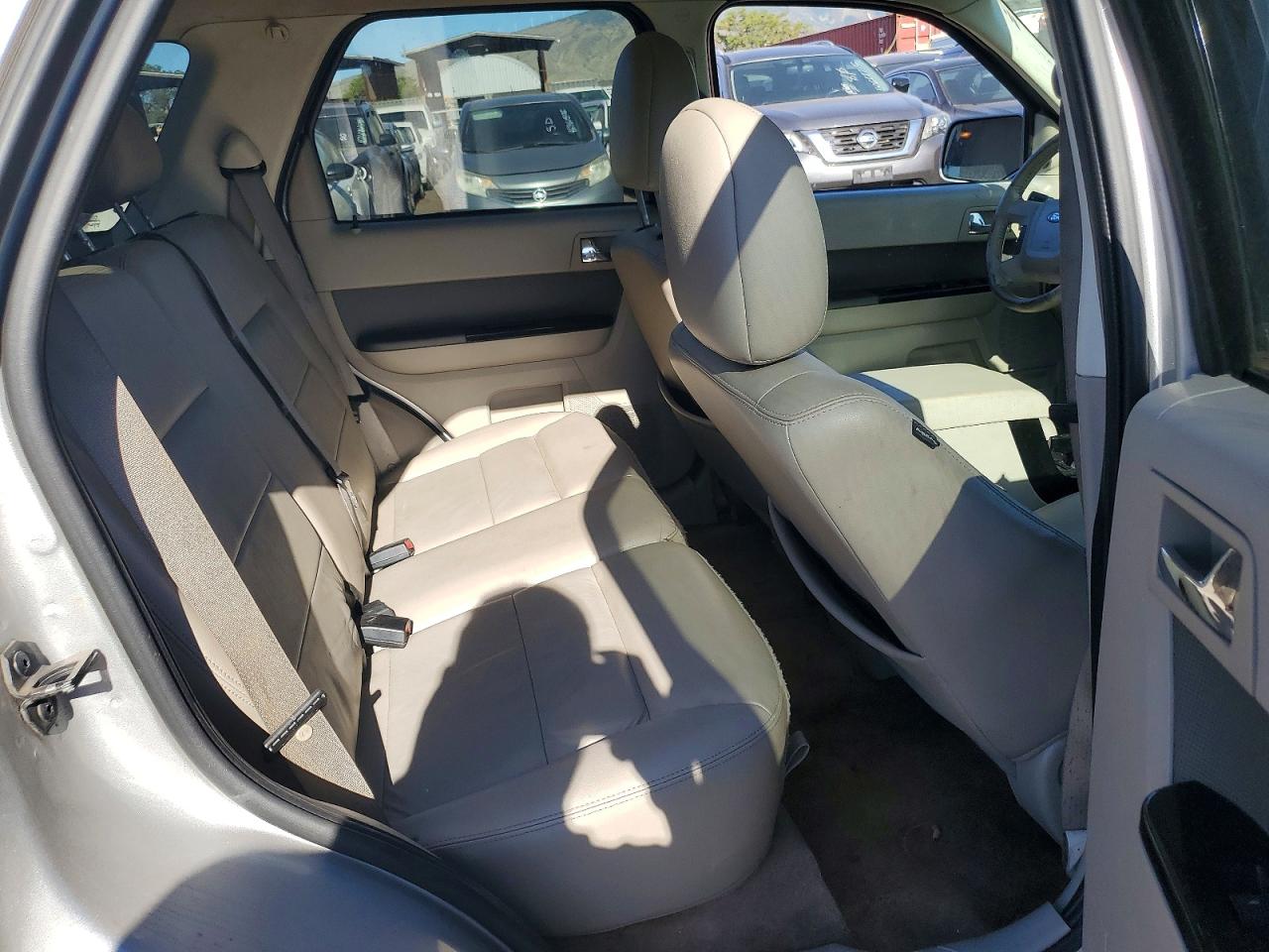 2009 Ford Escape Hybrid Silver vin: 1FMCU59319KB71266