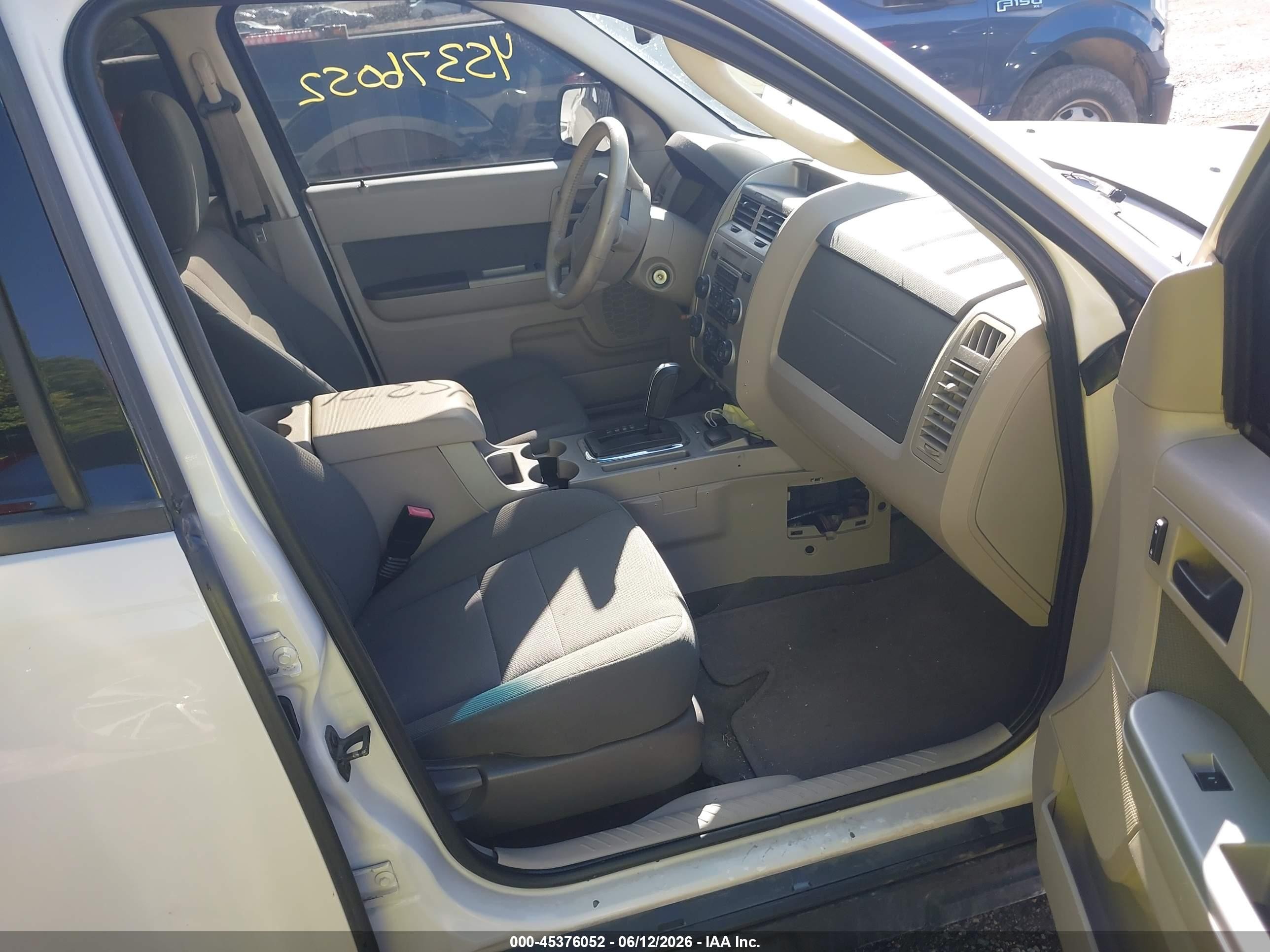 2009 Ford Escape Hybrid Limited Белый vin: 1FMCU59339KC38403
