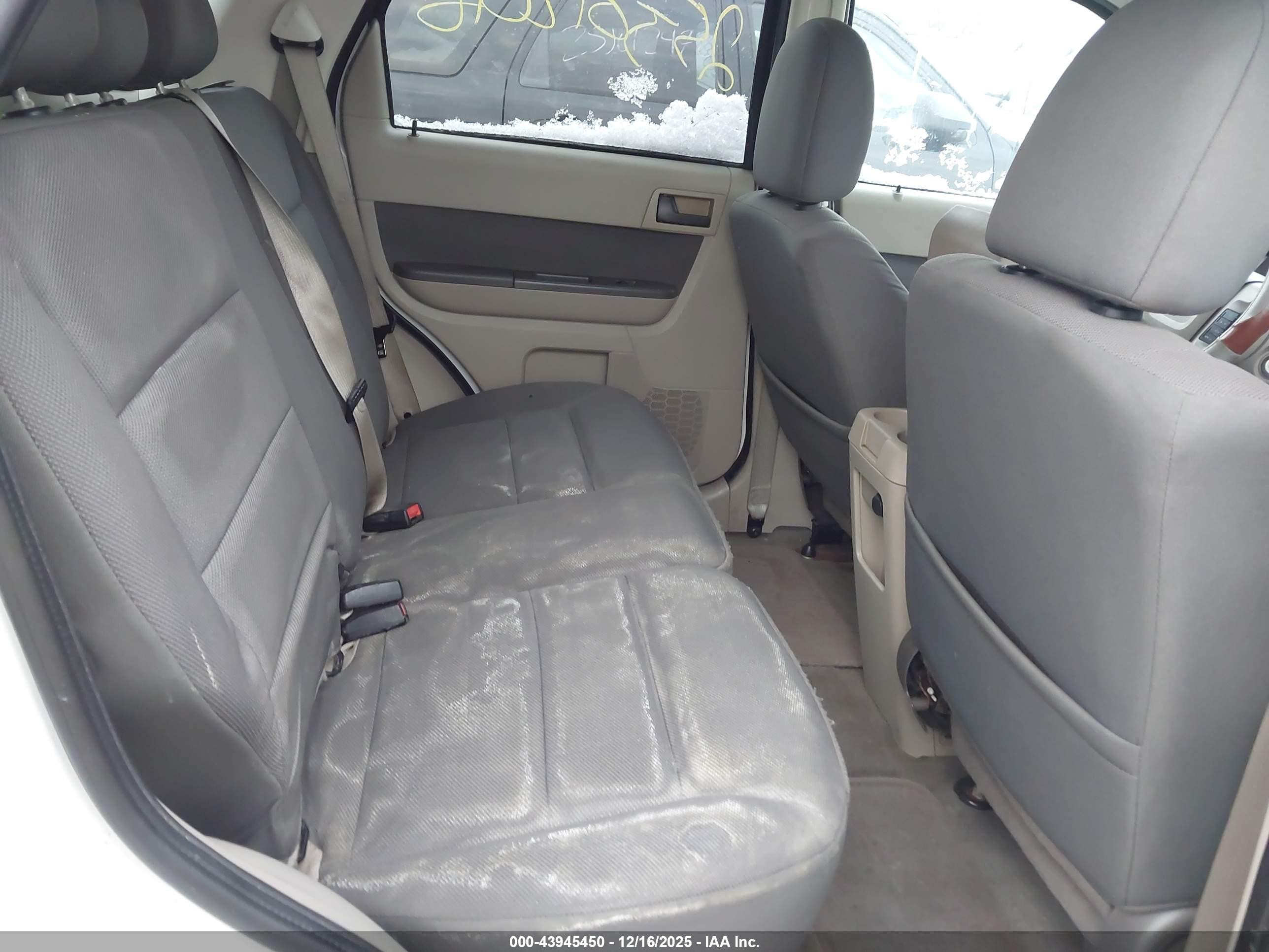 2009 Ford Escape Hybrid Limited White vin: 1FMCU59379KA25311