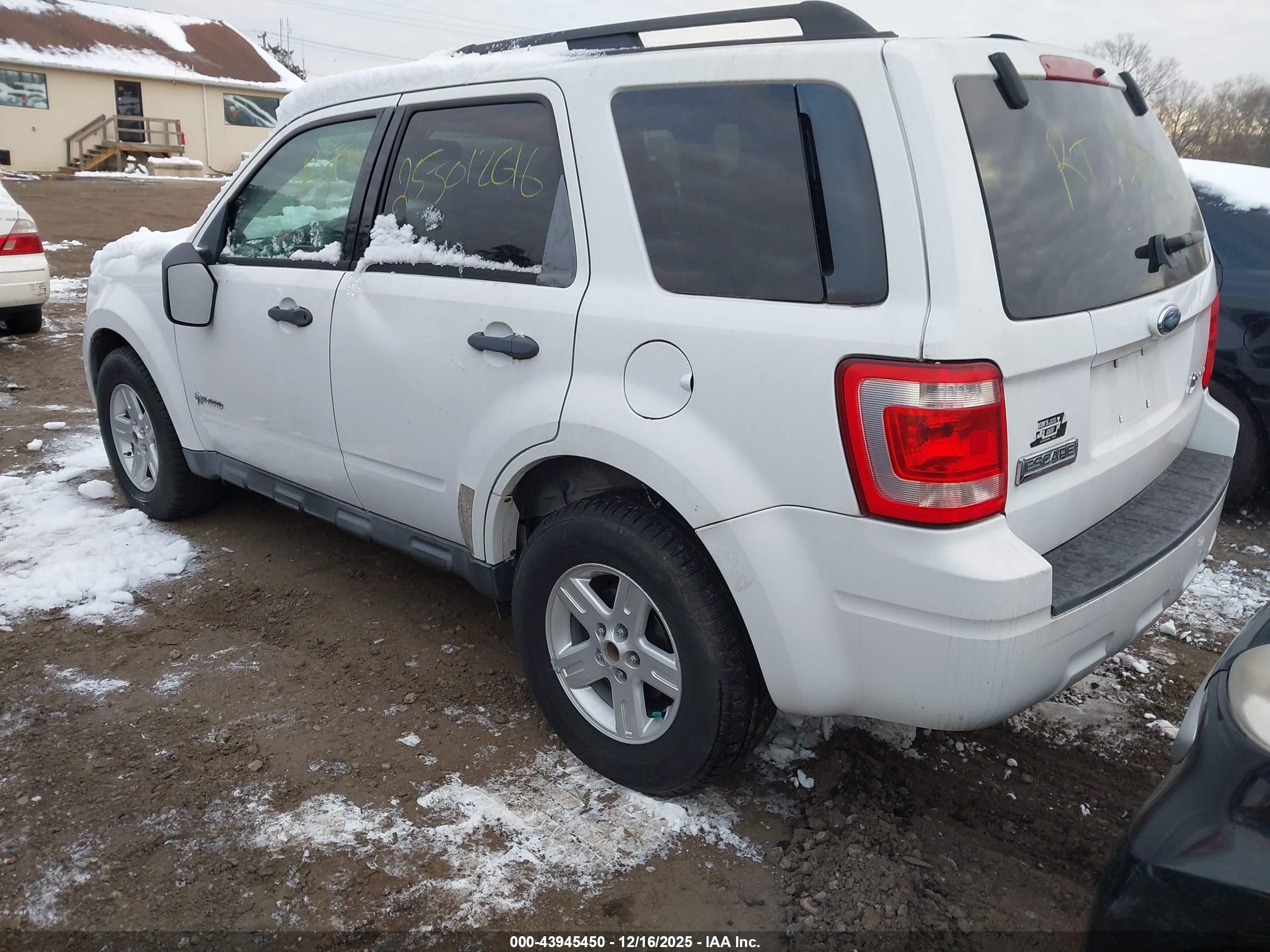 2009 Ford Escape Hybrid Limited White vin: 1FMCU59379KA25311