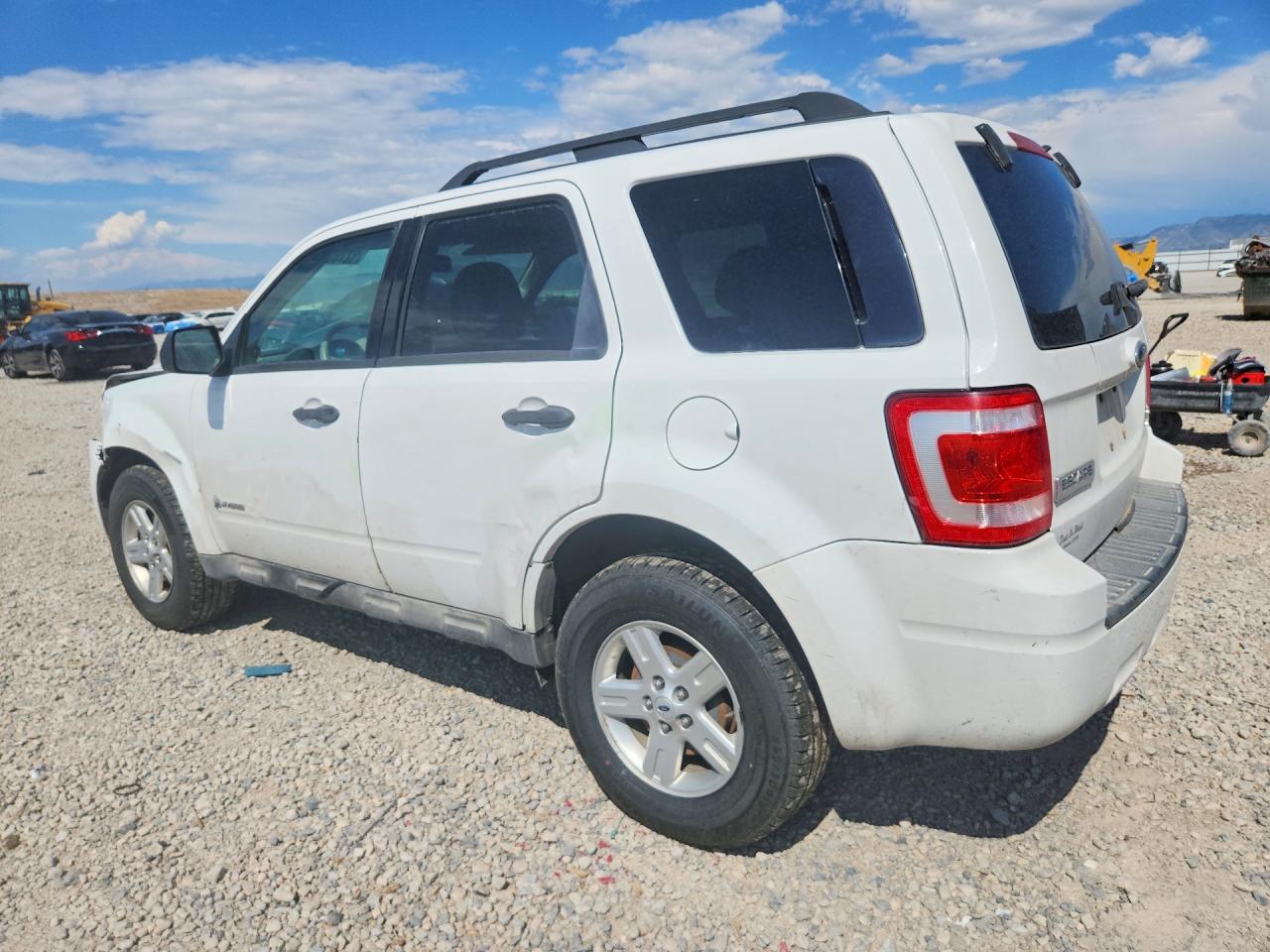 2009 Ford Escape Hybrid White vin: 1FMCU59389KC39630