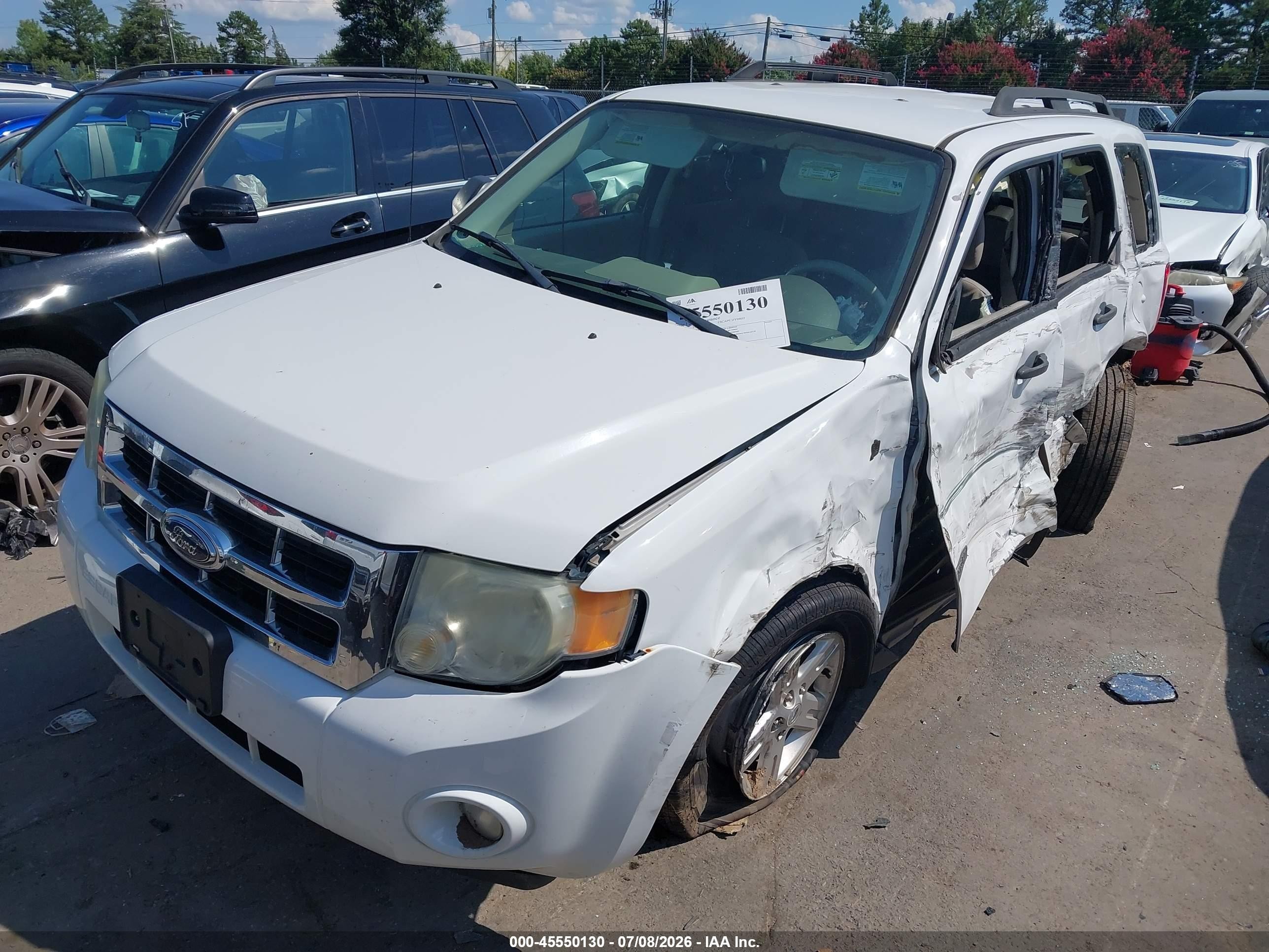 2008 Ford Escape Hybrid   Белый vin: 1FMCU59H08KE09411