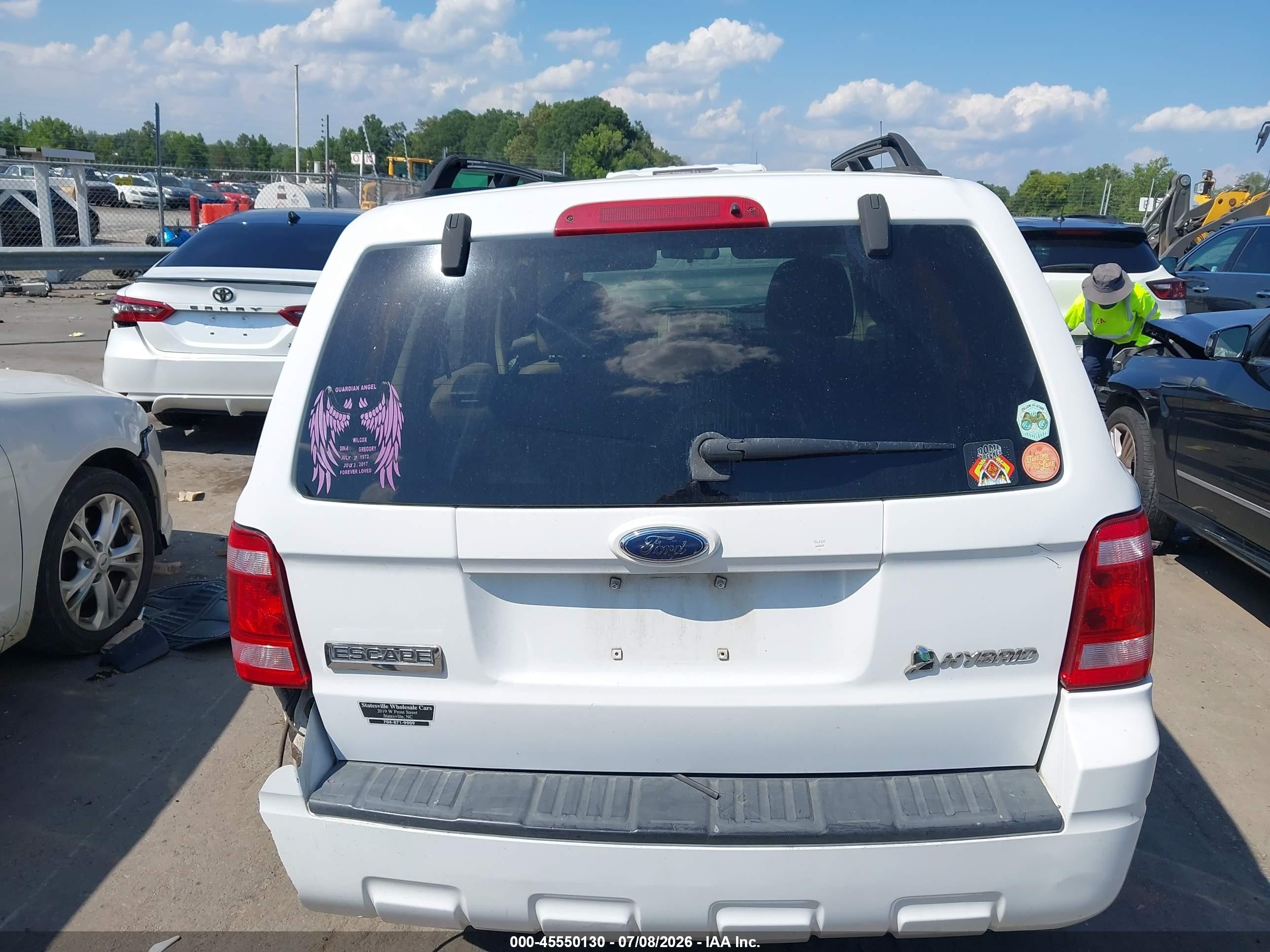 2008 Ford Escape Hybrid   Белый vin: 1FMCU59H08KE09411
