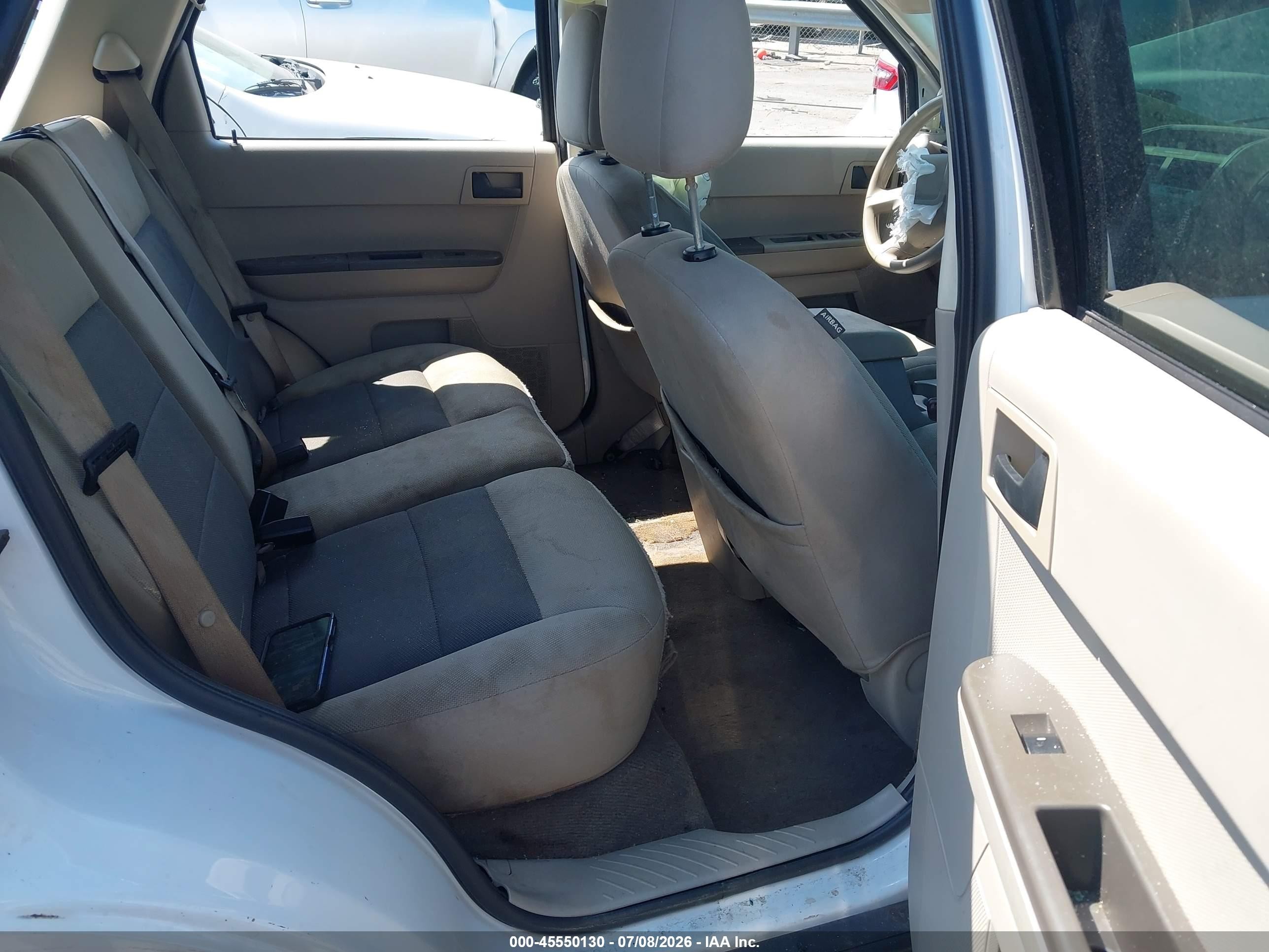 2008 Ford Escape Hybrid   Белый vin: 1FMCU59H08KE09411