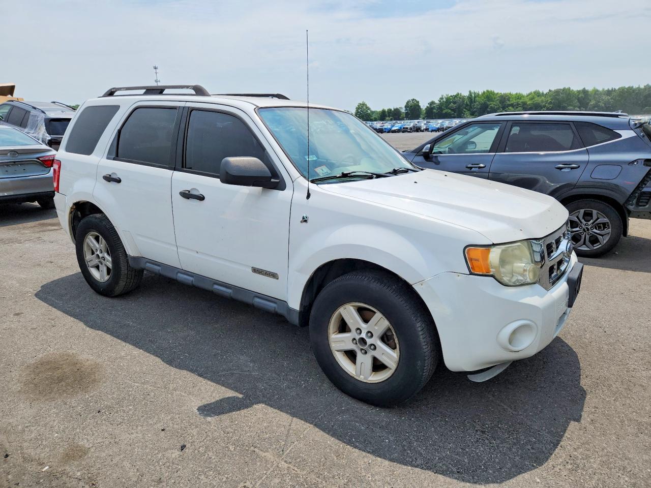 2008 Ford Escape Hybrid White vin: 1FMCU59H18KC90123