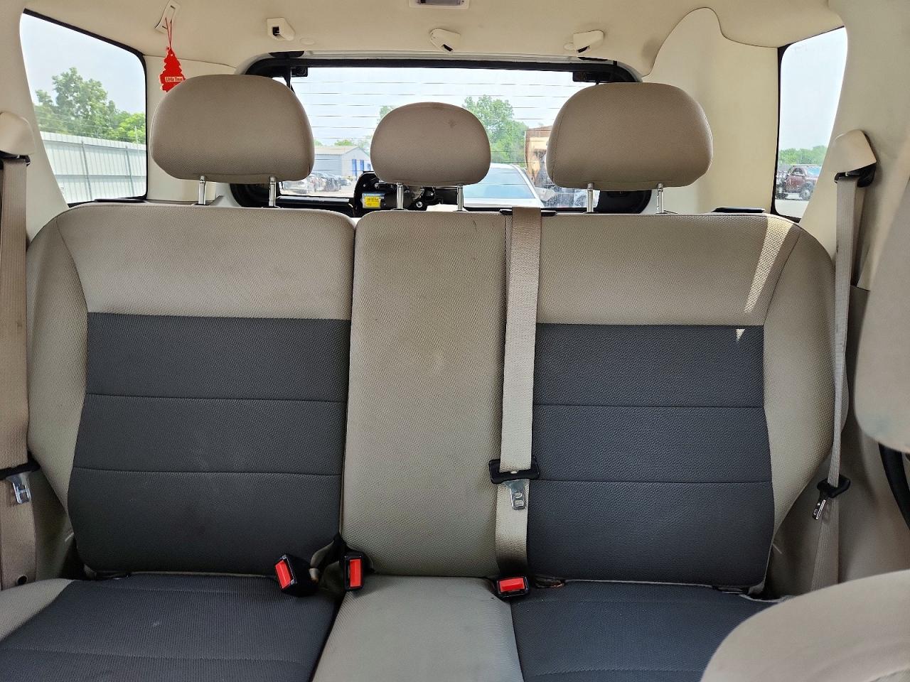 2008 Ford Escape Hybrid White vin: 1FMCU59H18KC90123