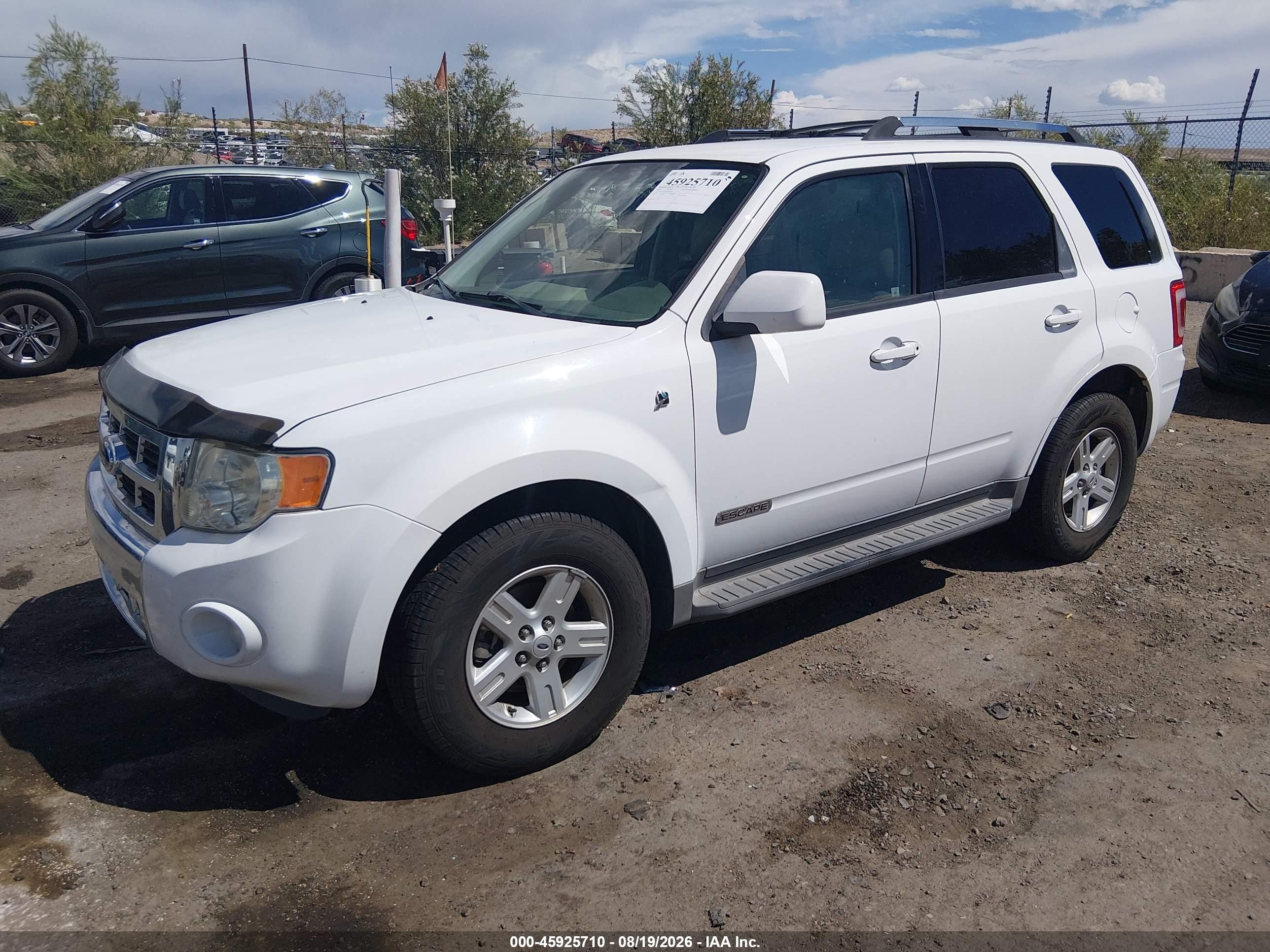 2008 Ford Escape Hybrid   Белый vin: 1FMCU59H38KC99714