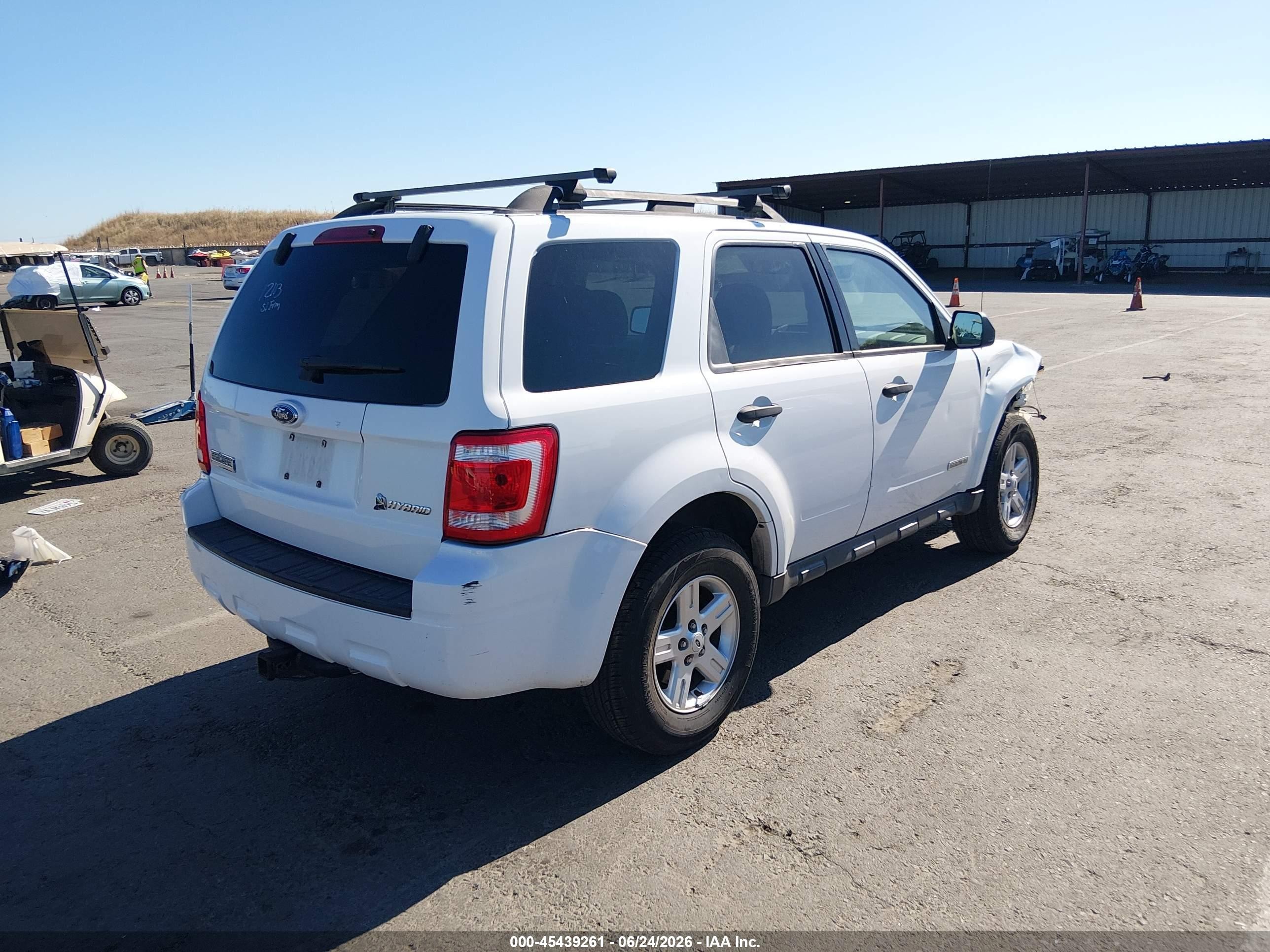 2008 Ford Escape Hybrid   White vin: 1FMCU59H48KC32202