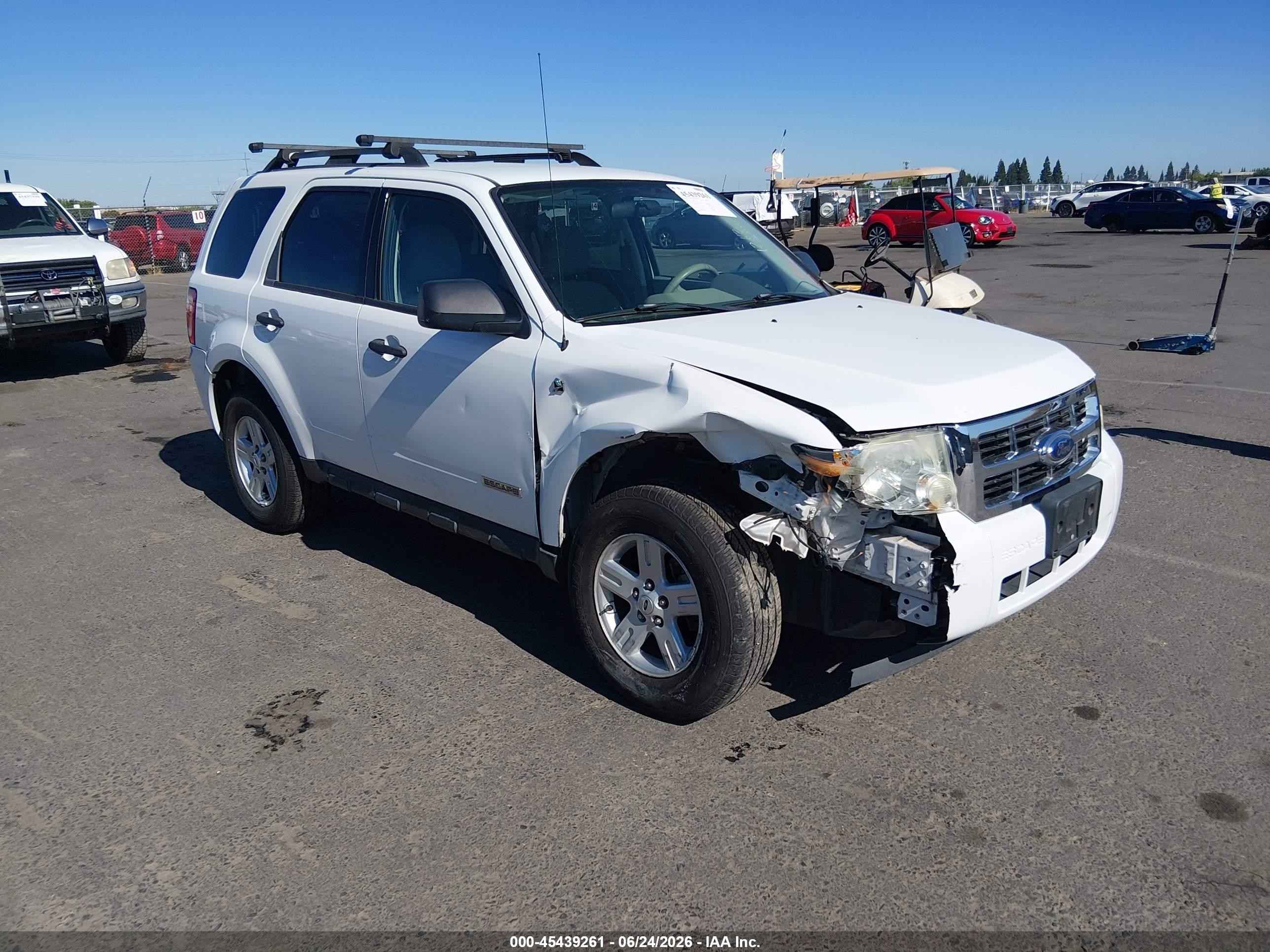 2008 Ford Escape Hybrid   White vin: 1FMCU59H48KC32202