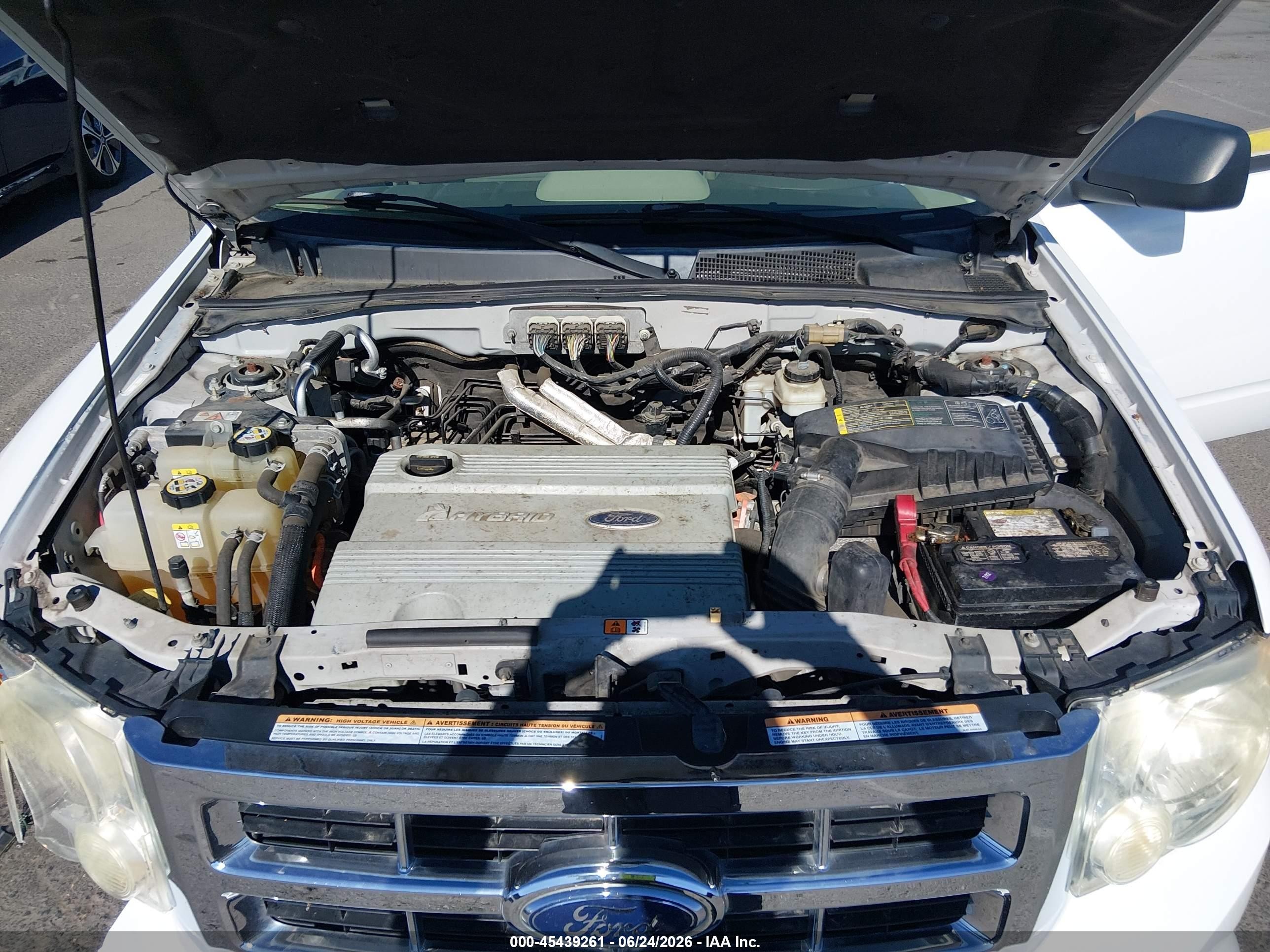 2008 Ford Escape Hybrid   White vin: 1FMCU59H48KC32202