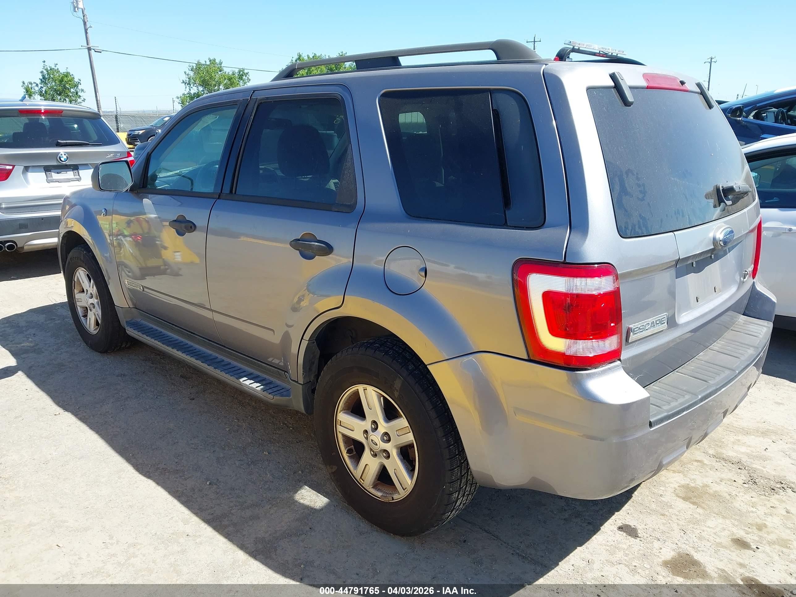 2008 Ford Escape Hybrid   Silver vin: 1FMCU59H58KA43476