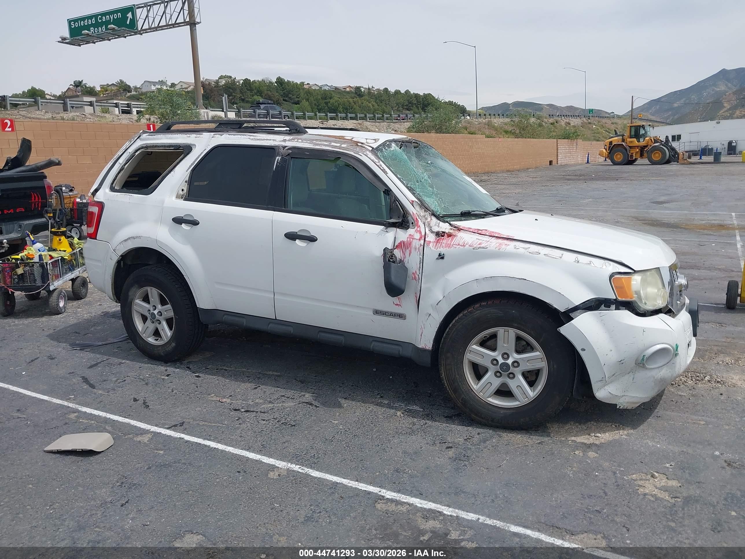 2008 Ford Escape Hybrid   White vin: 1FMCU59H88KA42628