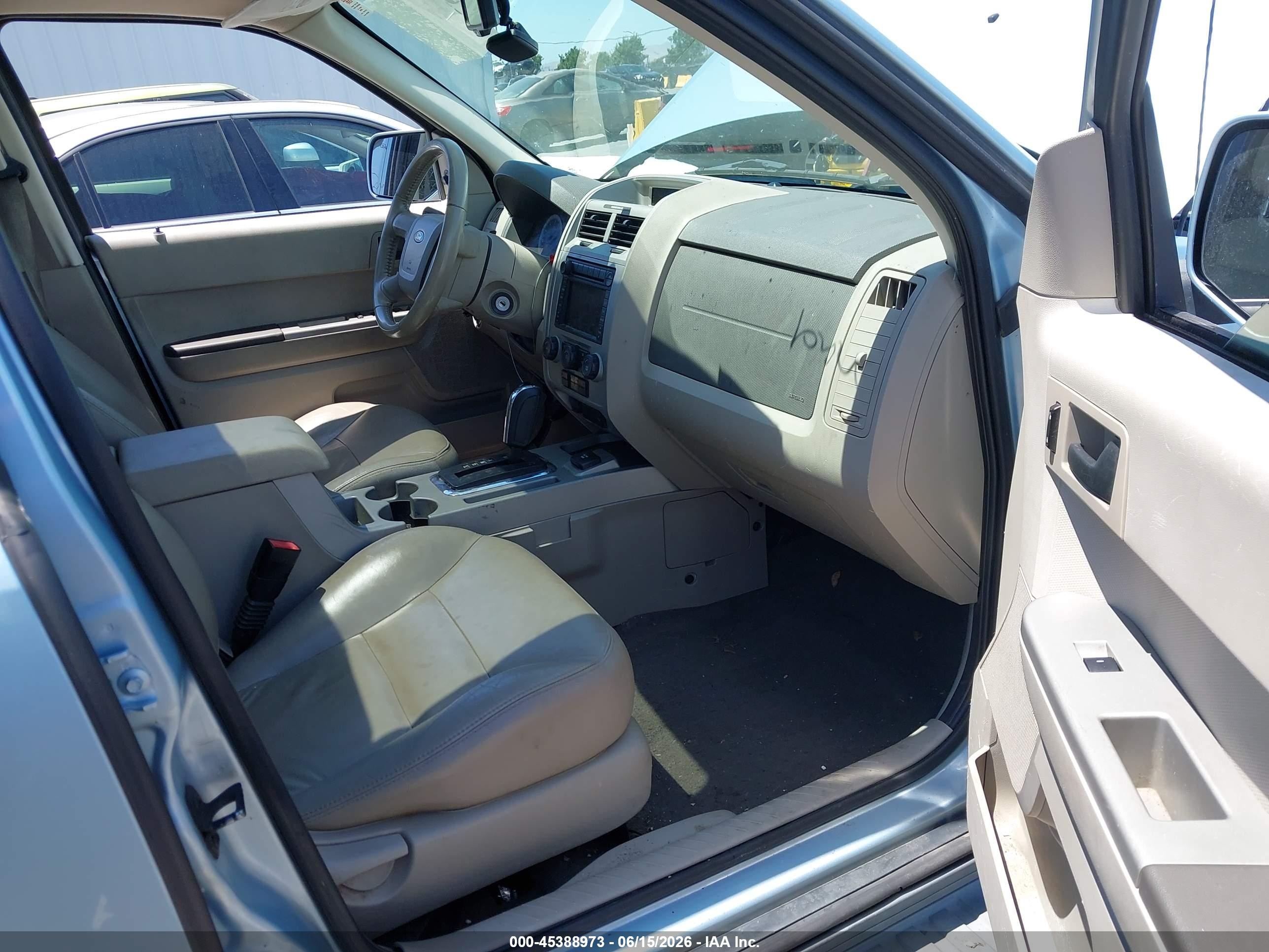2008 Ford Escape Hybrid   Light Blue vin: 1FMCU59H88KB45354