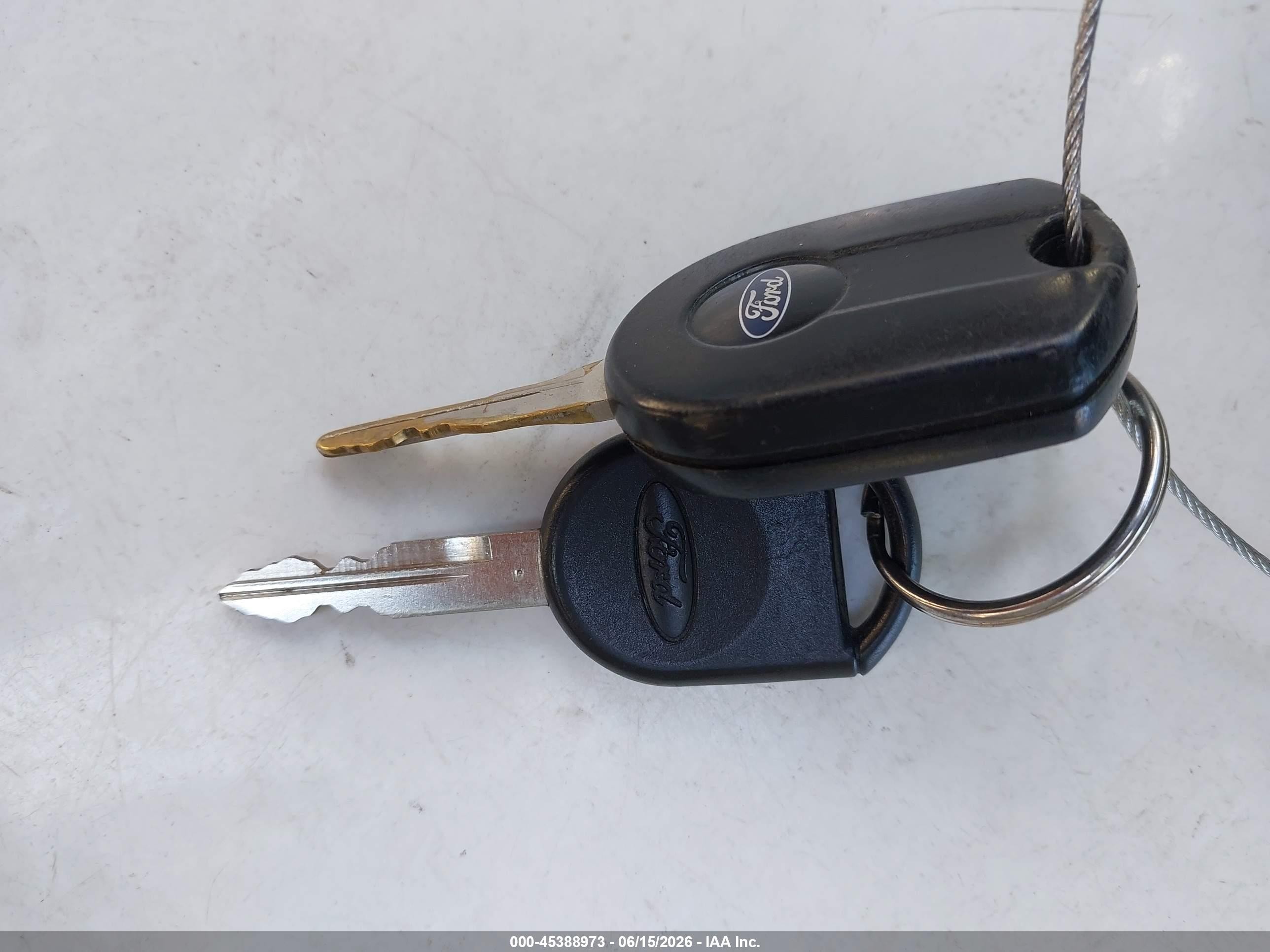2008 Ford Escape Hybrid   Light Blue vin: 1FMCU59H88KB45354
