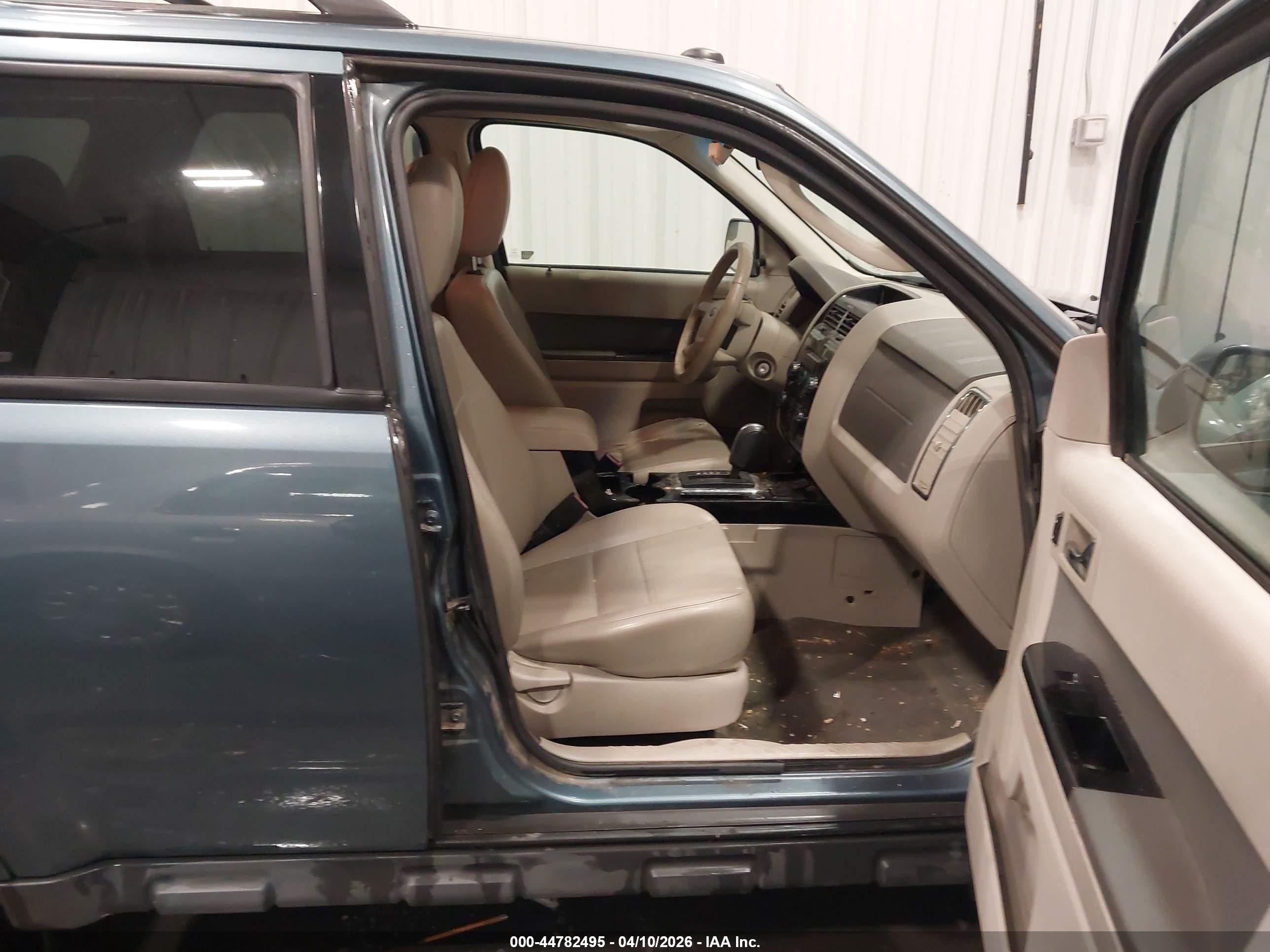 2012 Ford Escape Hybrid Limited Blue vin: 1FMCU5K30CKA57938