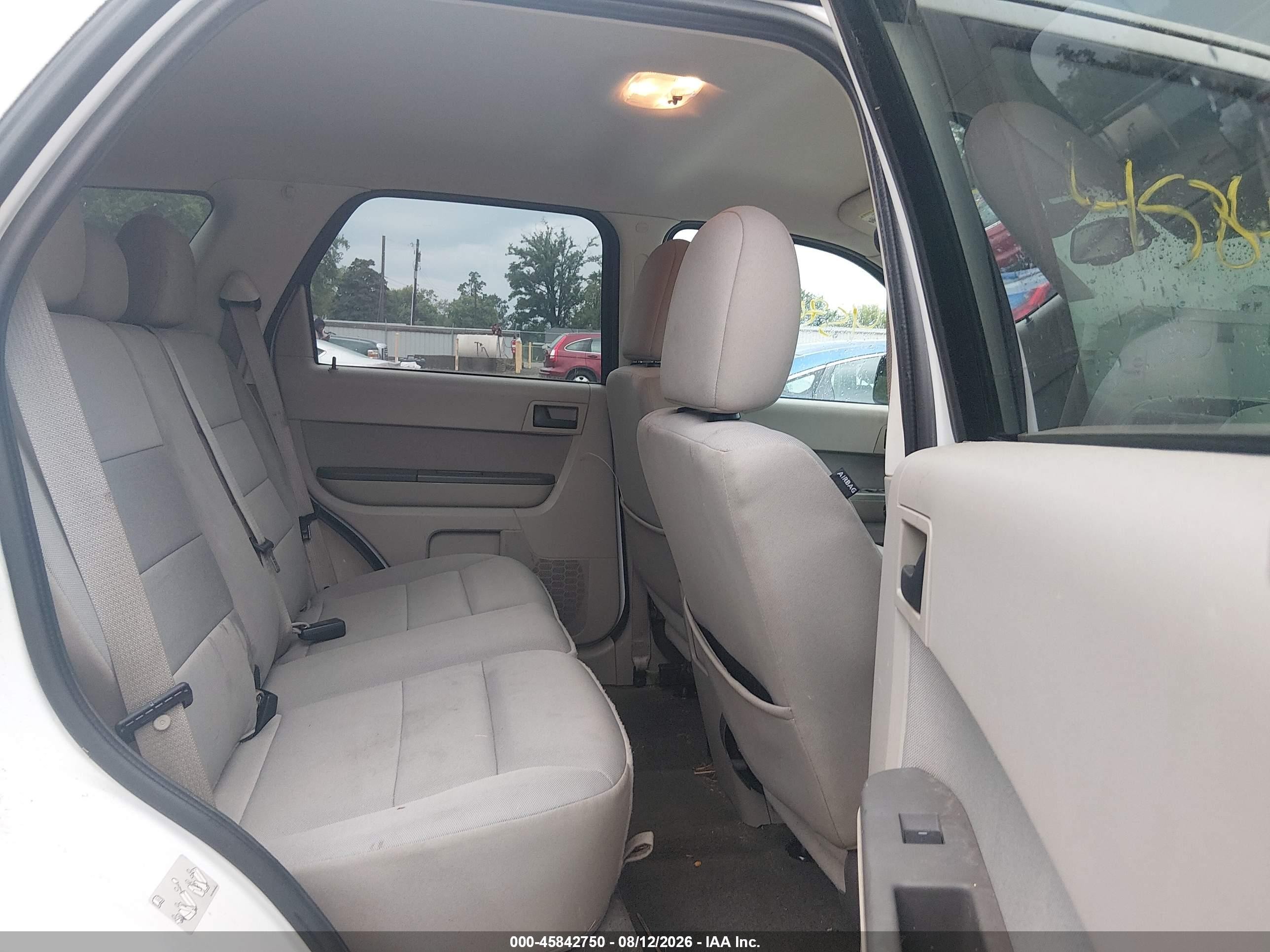 2011 Ford Escape Hybrid   Белый vin: 1FMCU5K31BKB92926