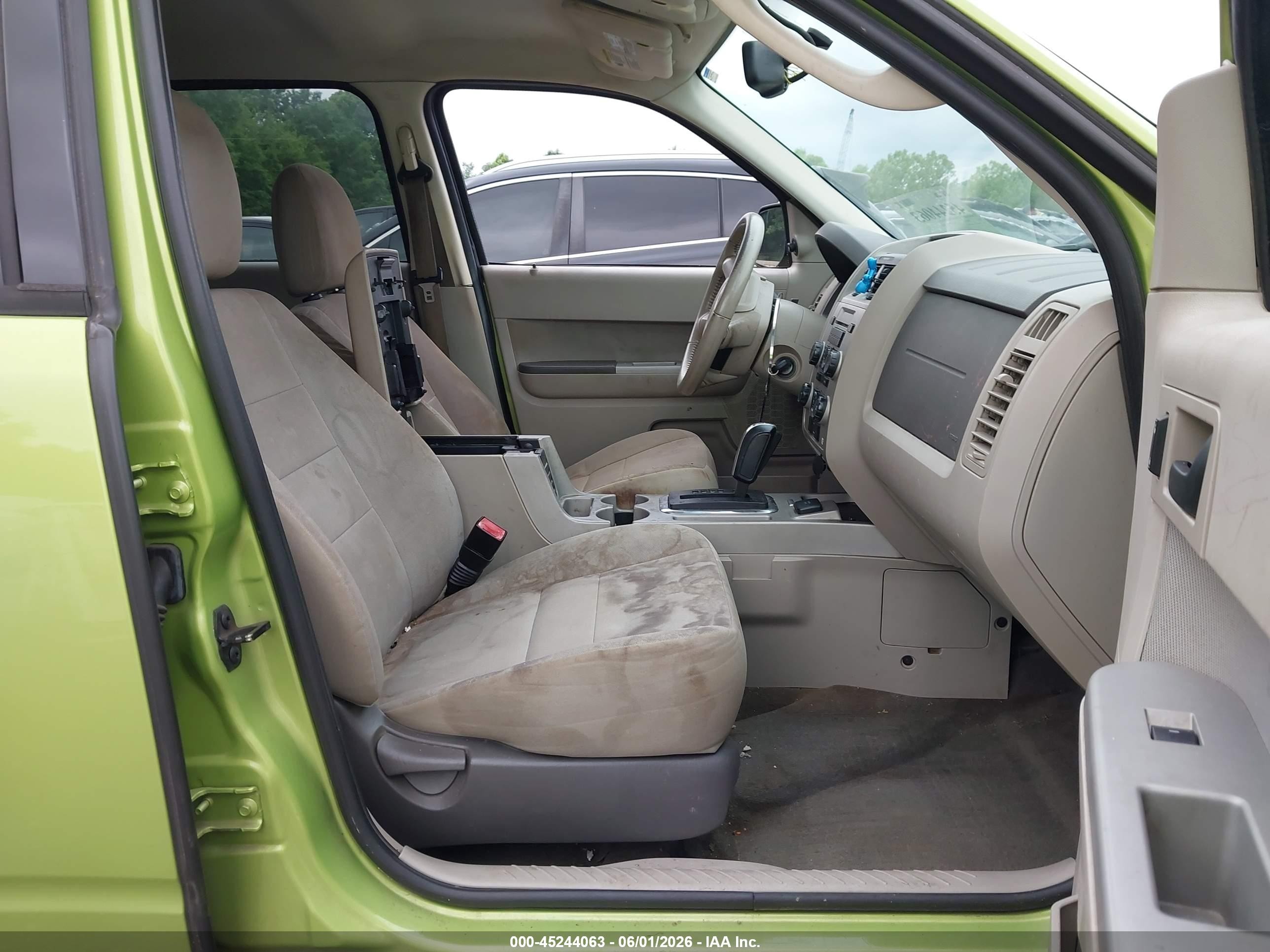 2011 Ford Escape Hybrid   Зеленый vin: 1FMCU5K31BKC19610