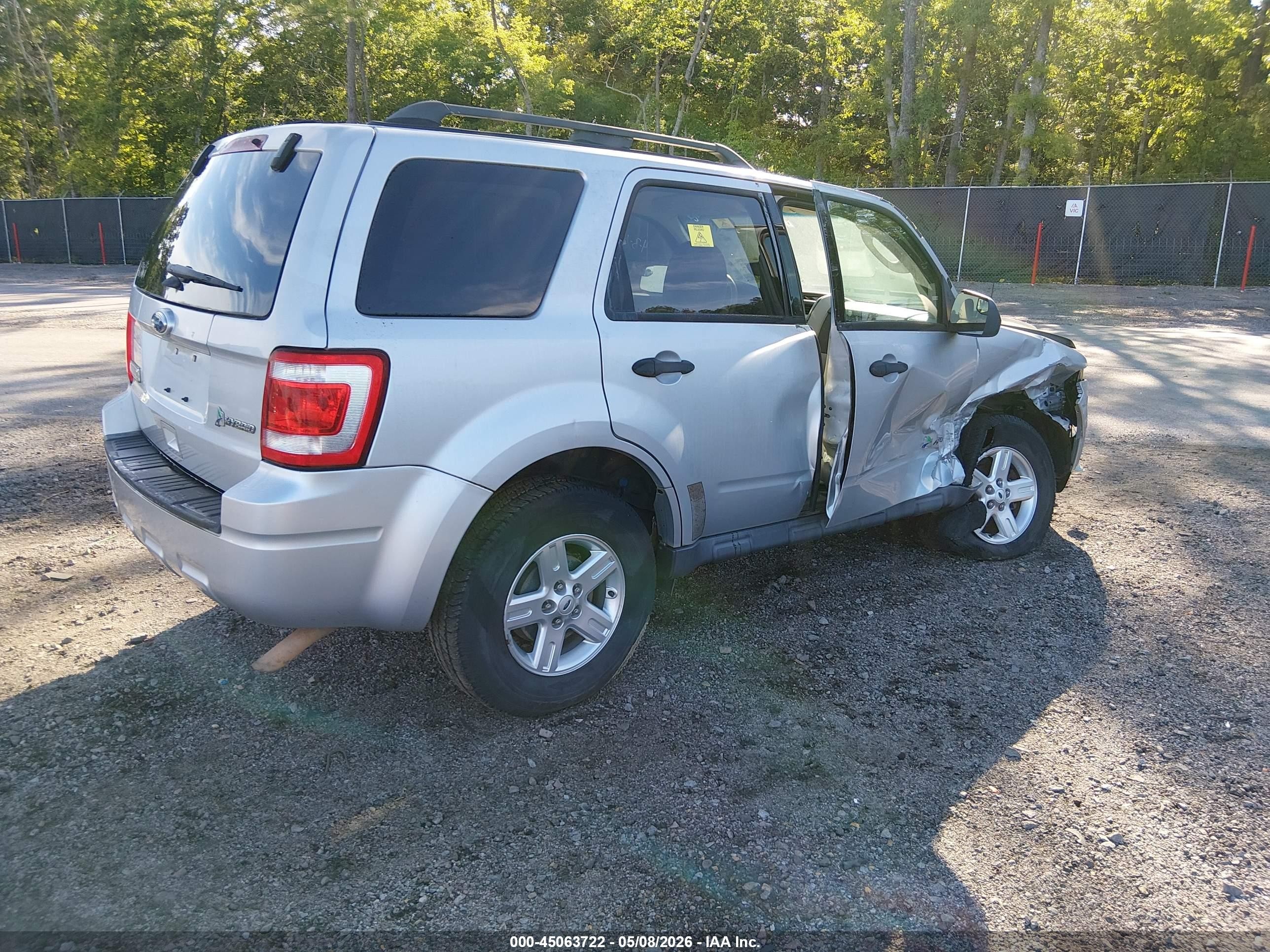 2012 Ford Escape Hybrid   Silver vin: 1FMCU5K31CKA30246