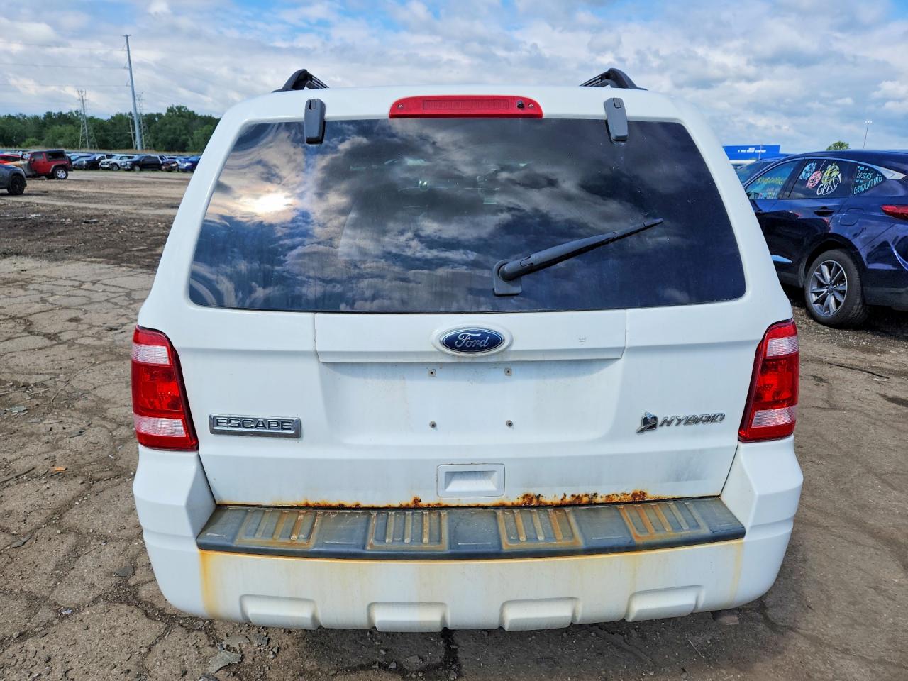 2010 Ford Escape Hybrid Белый vin: 1FMCU5K33AKC59069