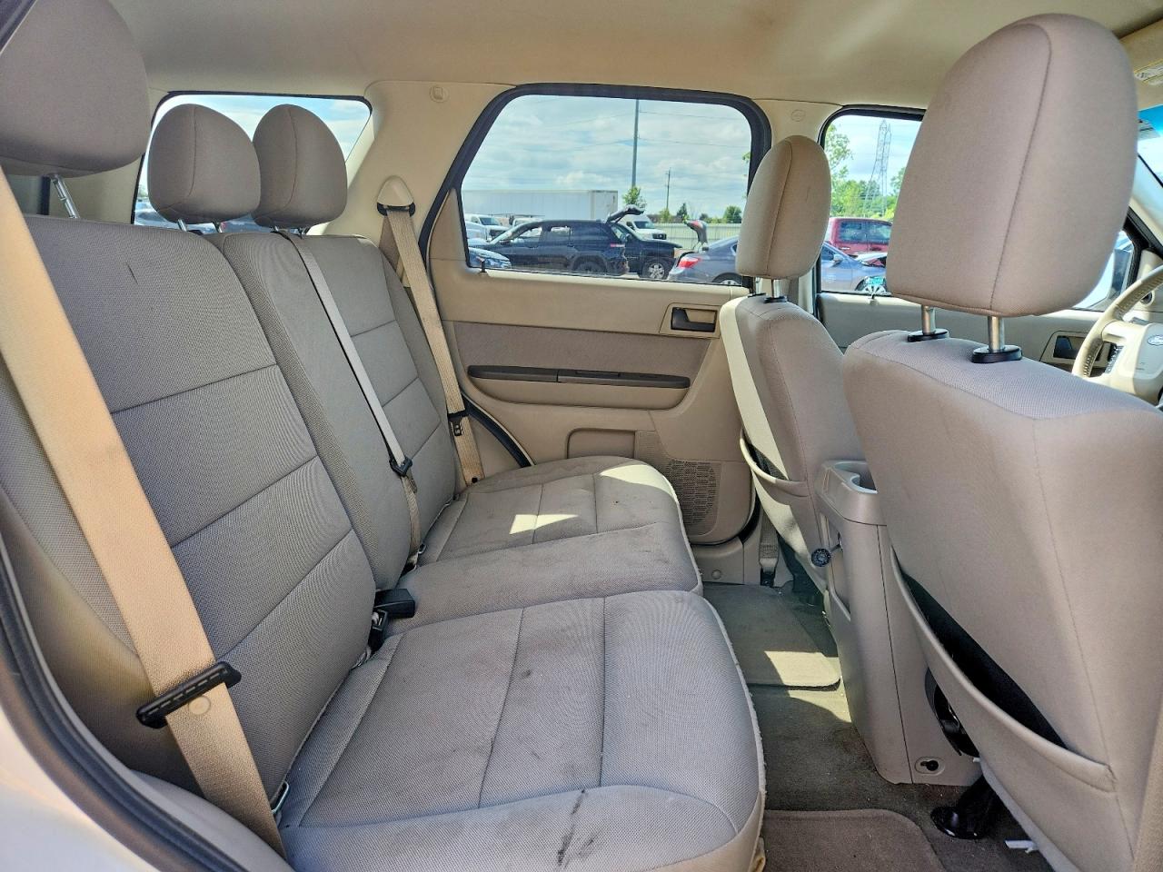 2010 Ford Escape Hybrid Белый vin: 1FMCU5K33AKC59069