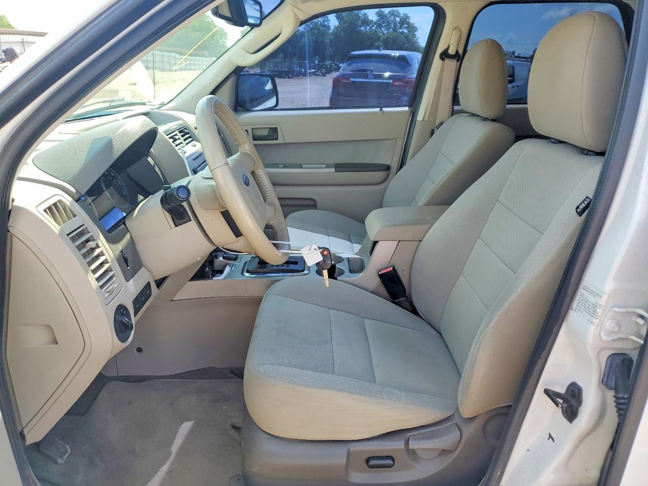 2011 Ford Escape Hybrid Белый vin: 1FMCU5K33BKA94206