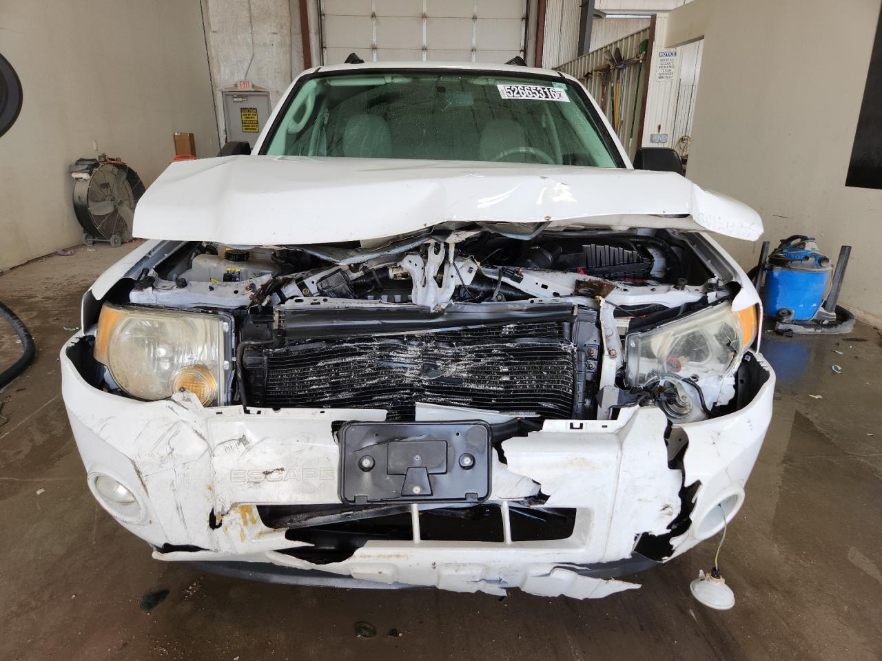 2011 Ford Escape Hybrid White vin: 1FMCU5K33BKB48877 Damage: Grille, Missing, Replacement Required
