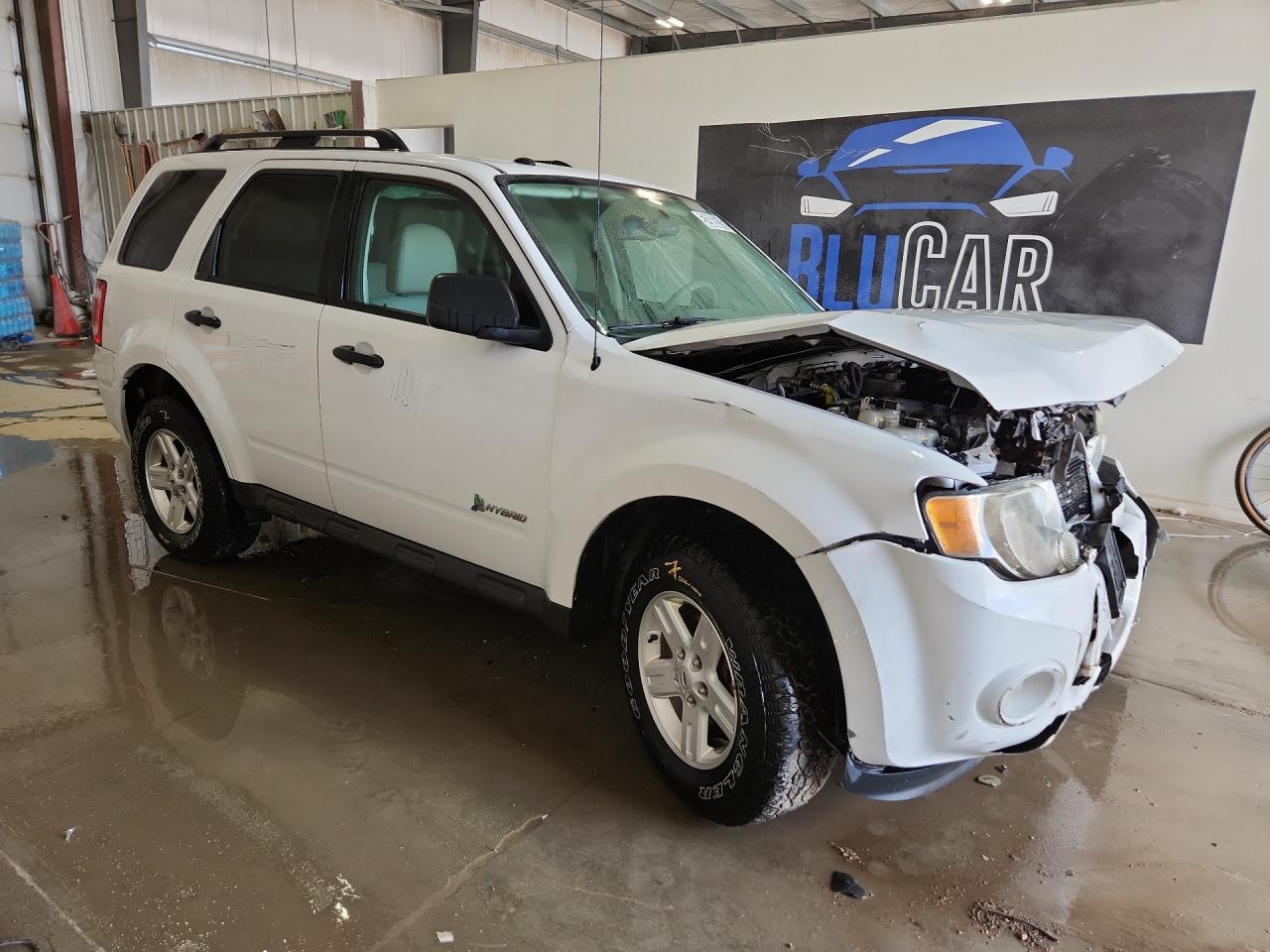 2011 Ford Escape Hybrid White vin: 1FMCU5K33BKB48877 Damage: Right Front Fender, Dent(S) W/ Paint Dmg, 5 To 6 Inches